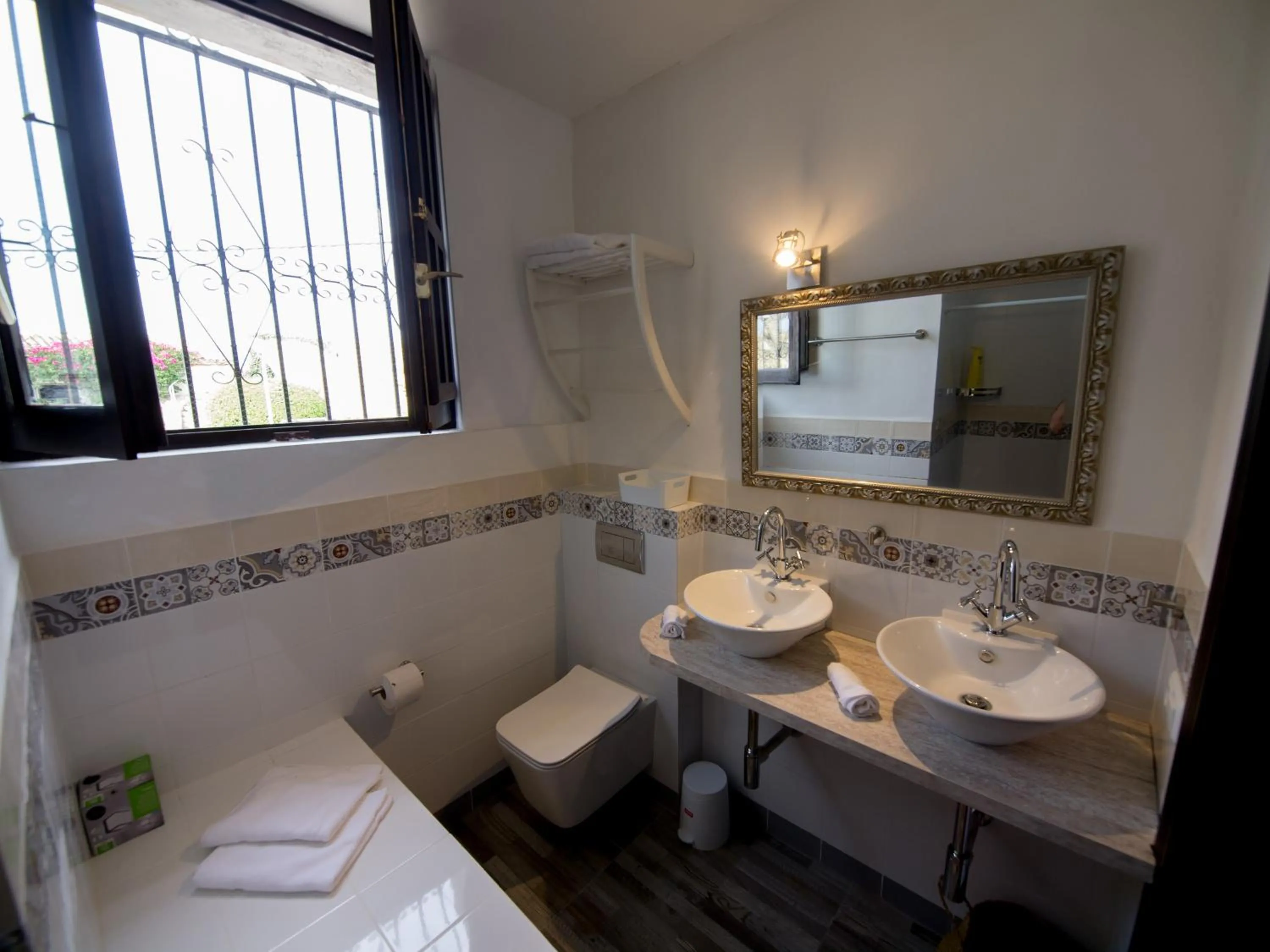 Bathroom in Guest House Bellaguarda