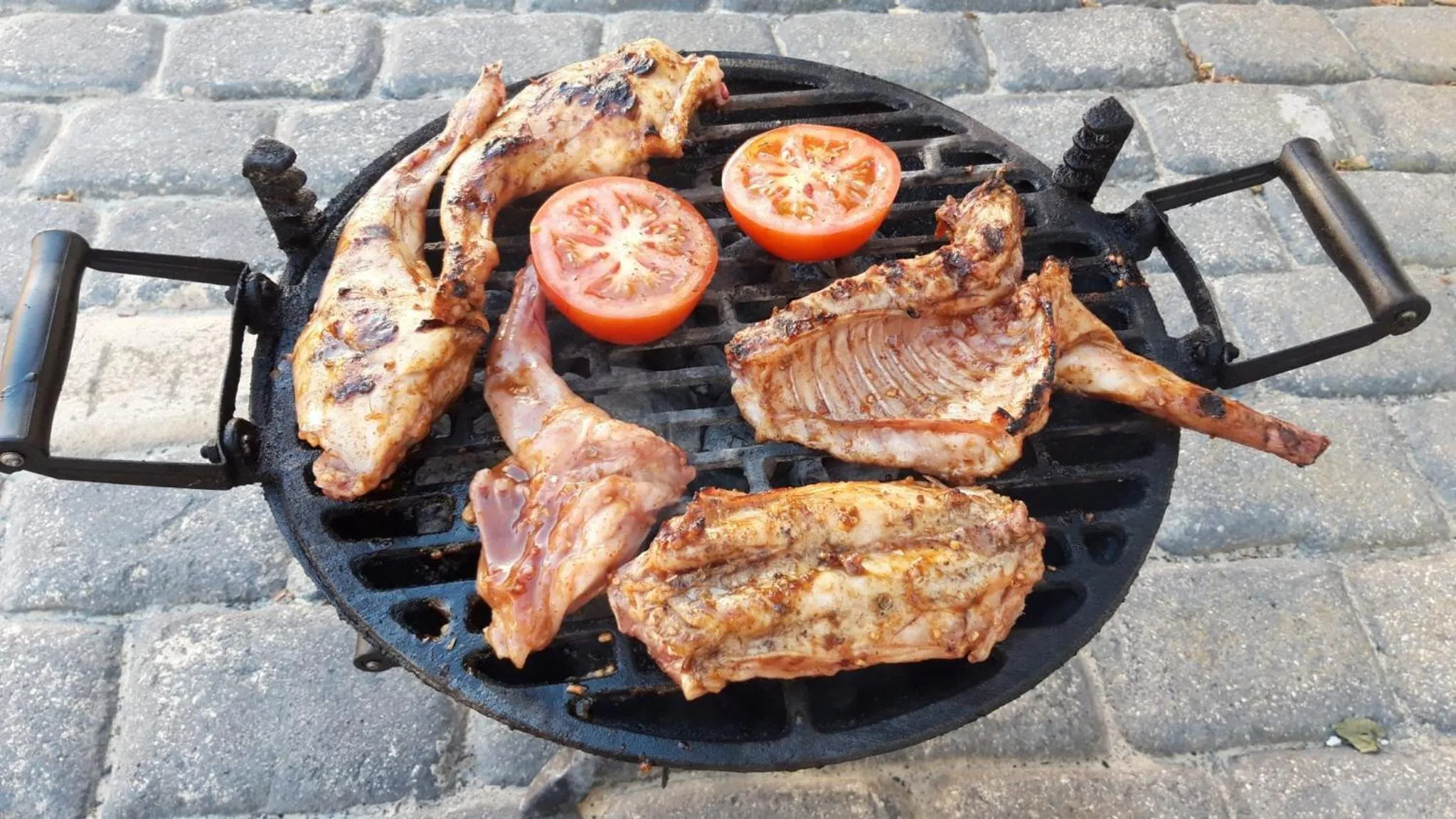 BBQ facilities in Guest House Bellaguarda