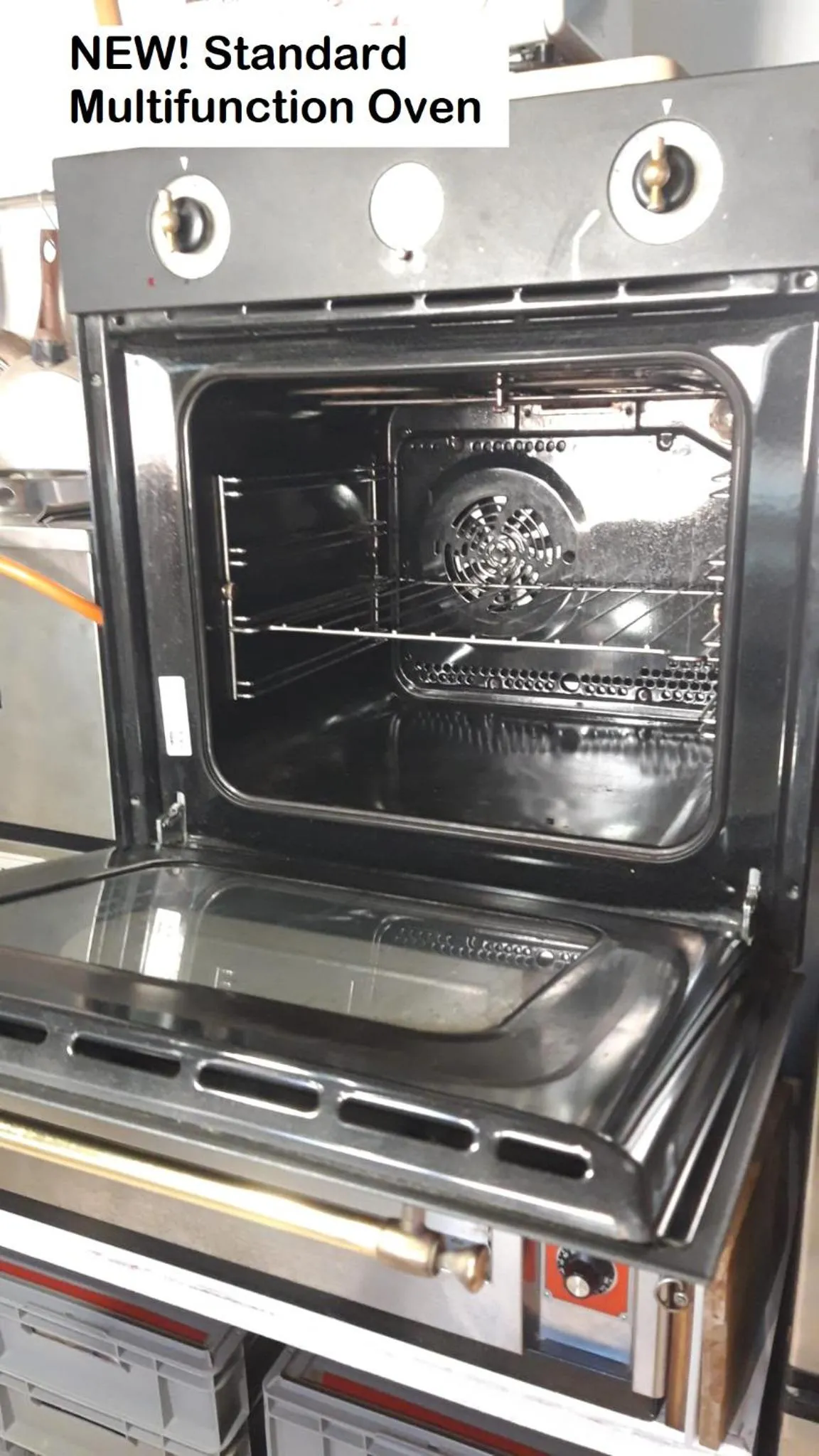 oven in Guest House Bellaguarda