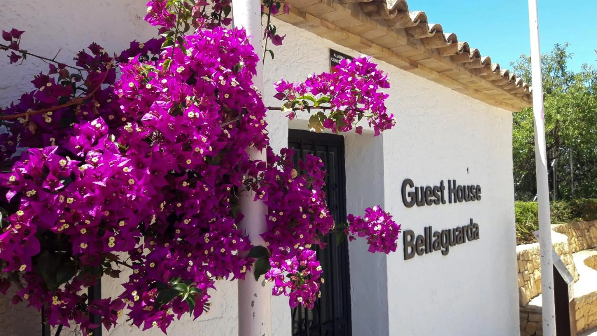 Property building in Guest House Bellaguarda