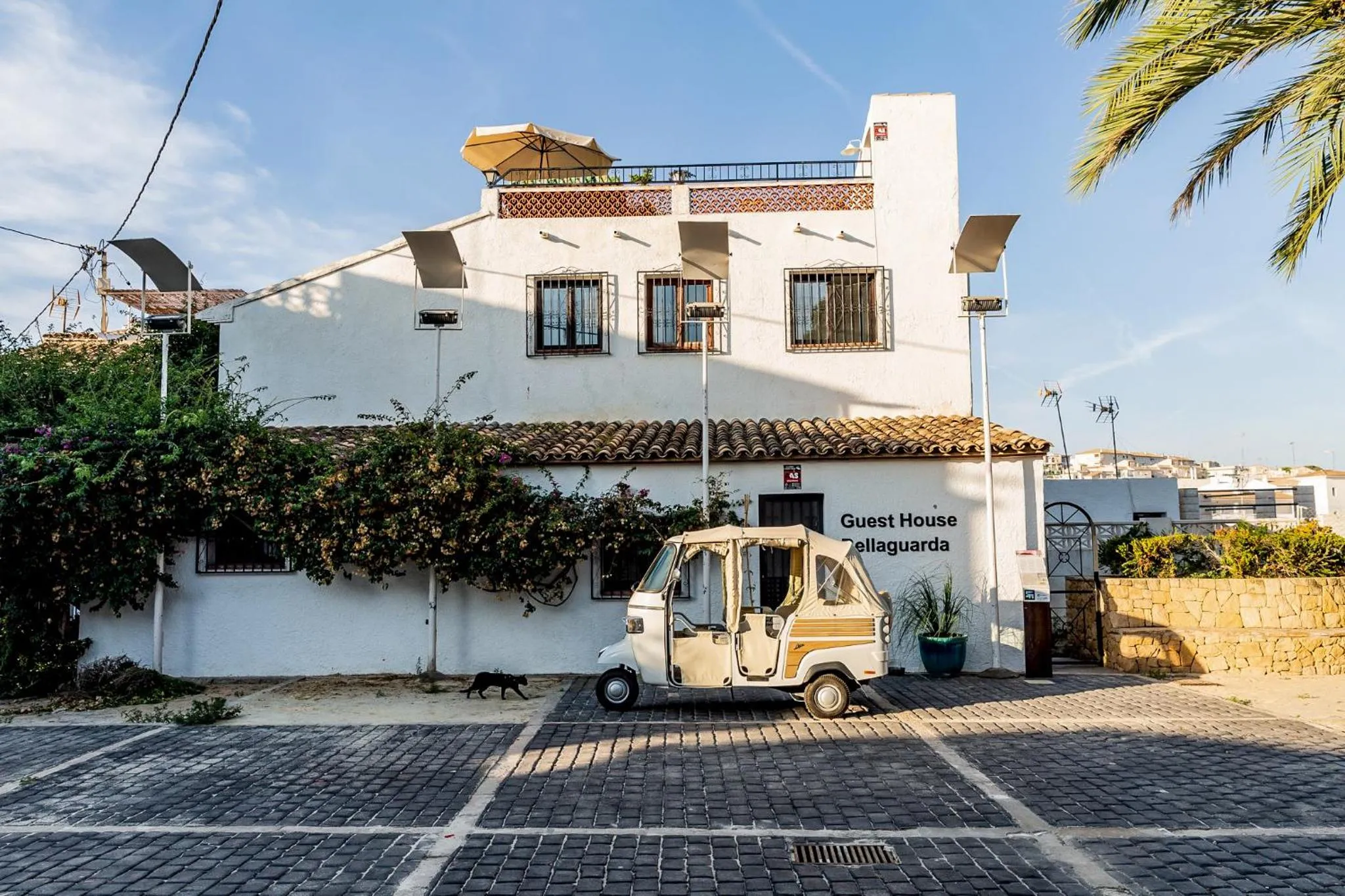 Property building in Guest House Bellaguarda