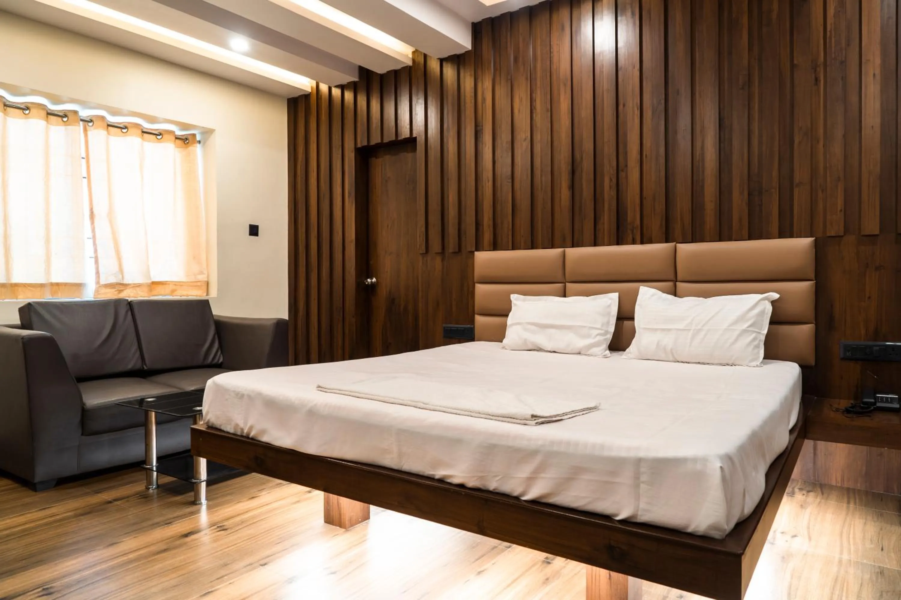 Photo of the whole room in Hotel Sohrai Inn