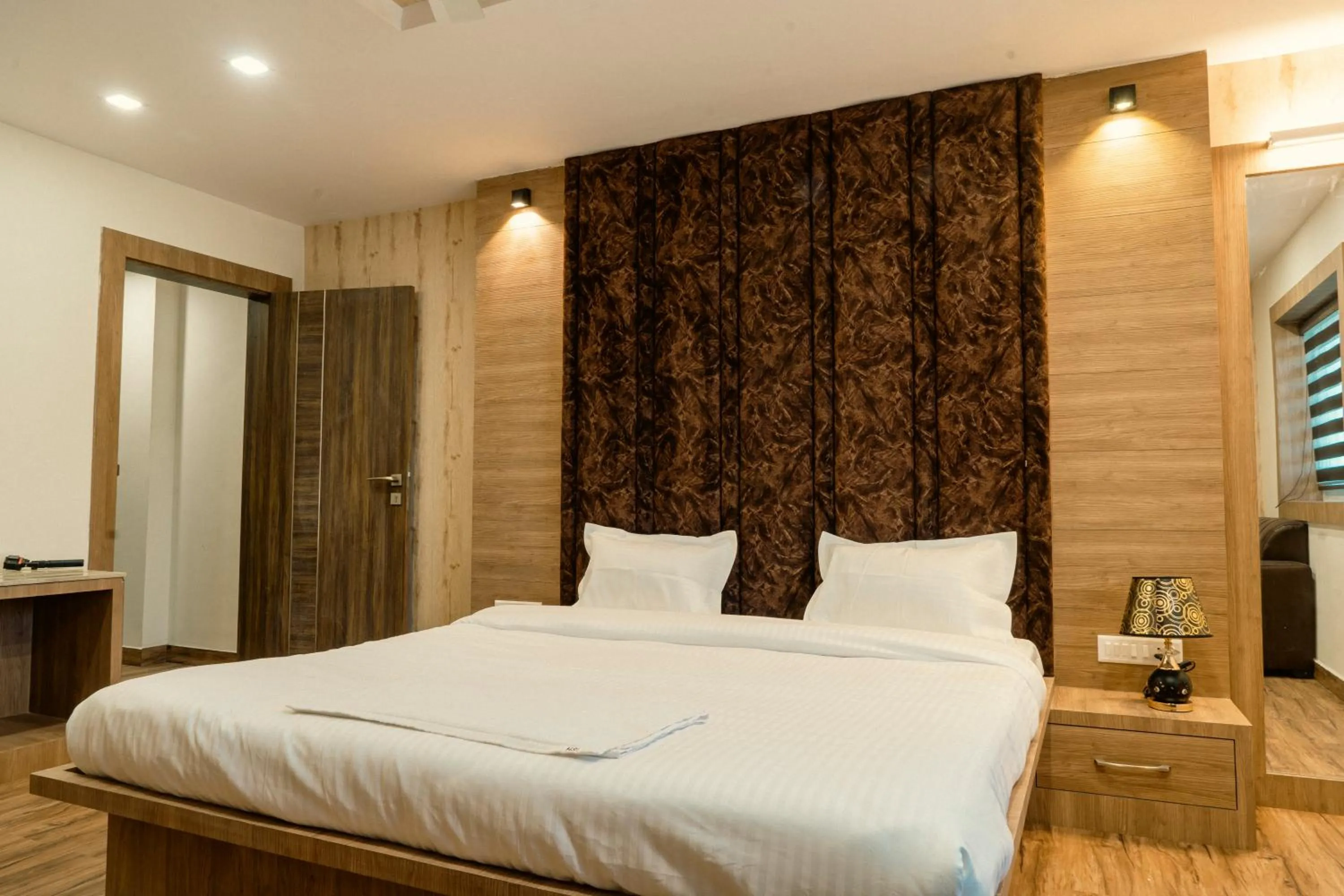 Bedroom in Hotel Sohrai Inn