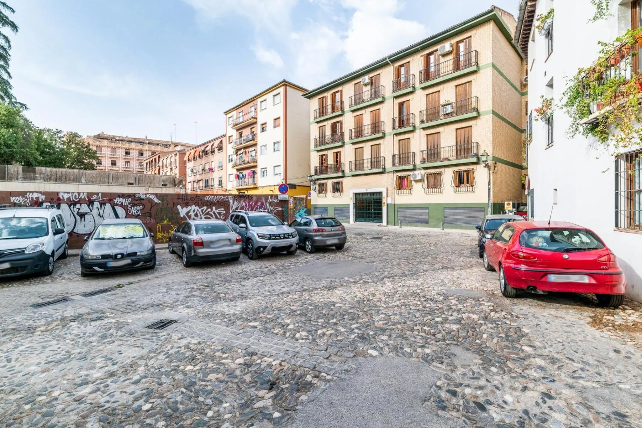 Precioso apartamento con parking en Granada