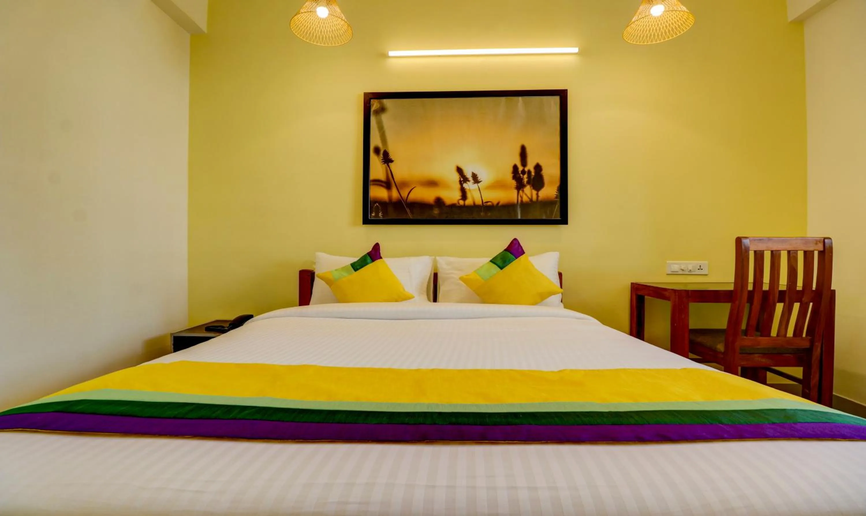 Bedroom, Bed in Itsy Hotels Ushodaya Royal Residency