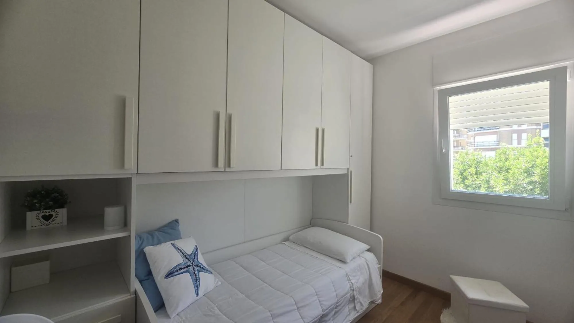 Bed in Appartamento sul mare Nettuno