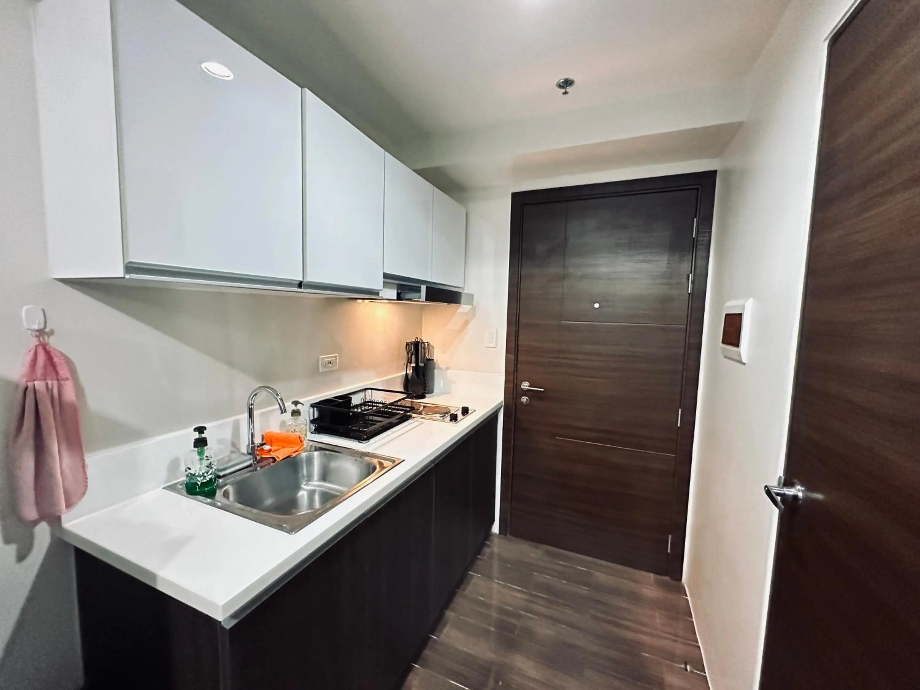 Kitchen or kitchenette in Heart of Makati, Fully furnished condo, cbd central location