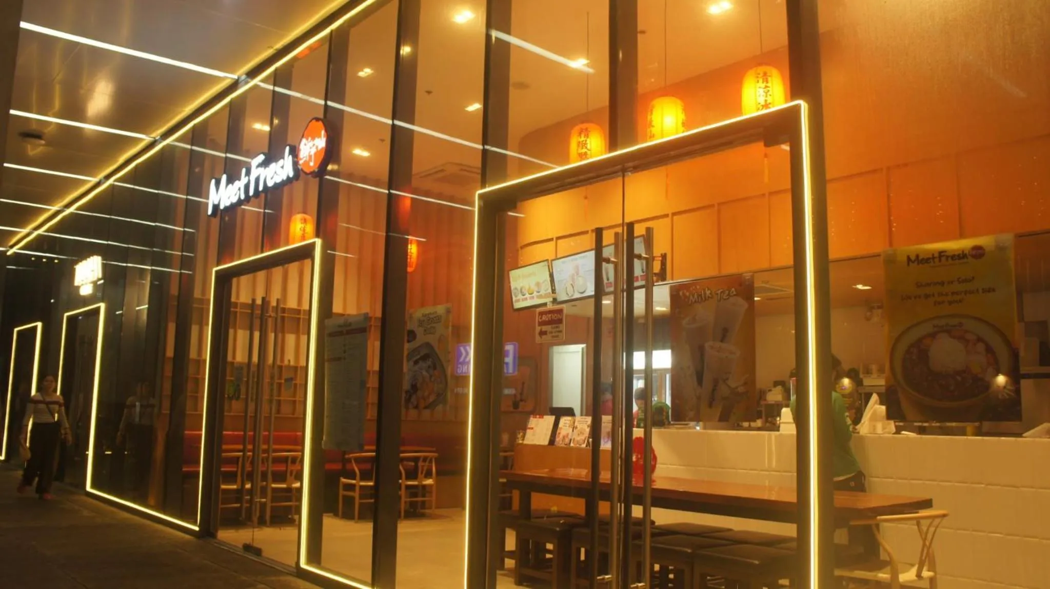 Heart of Makati, Fully furnished condo, cbd central location