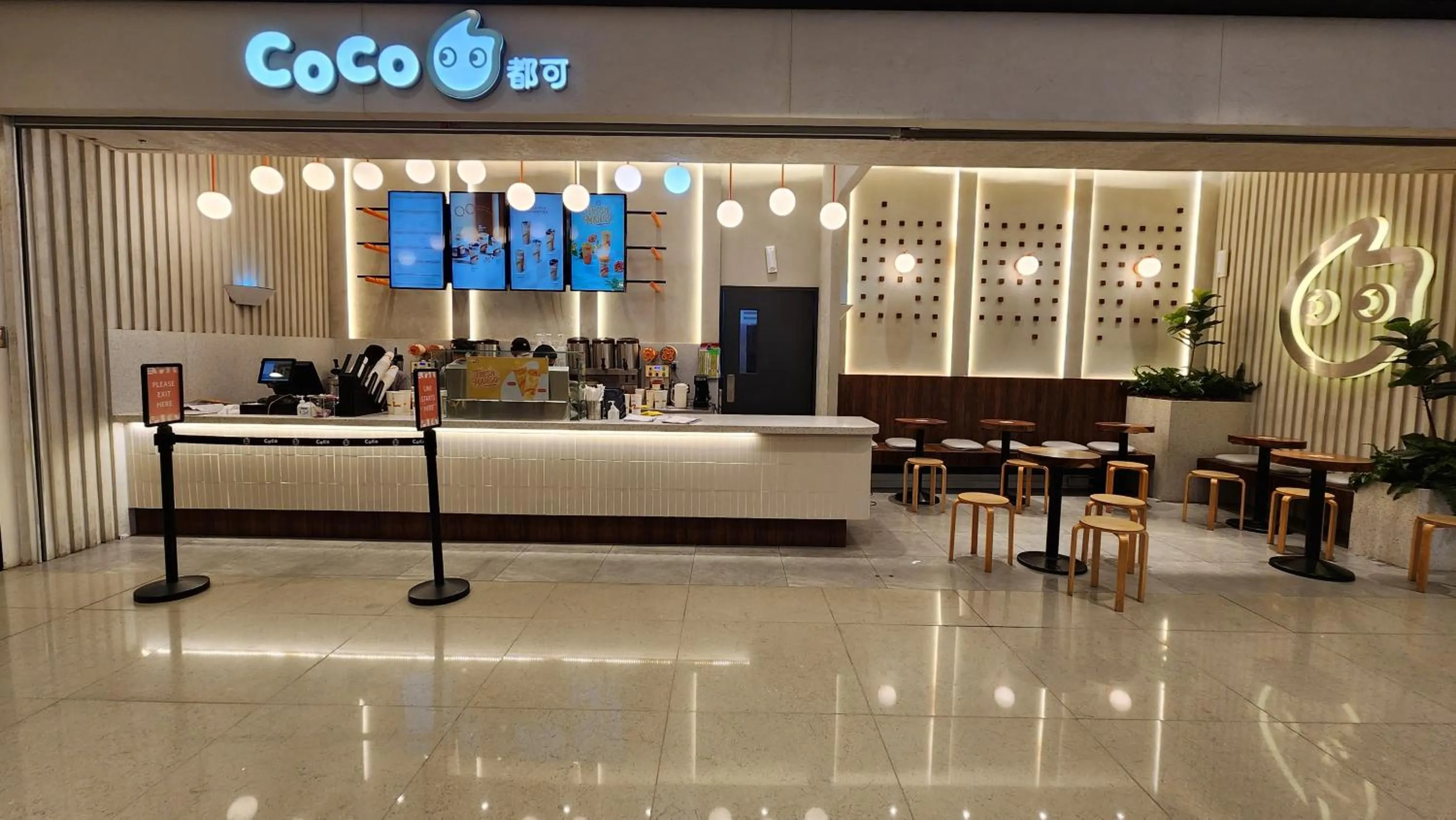 Restaurant/places to eat in Heart of Makati, Fully furnished condo, cbd central location
