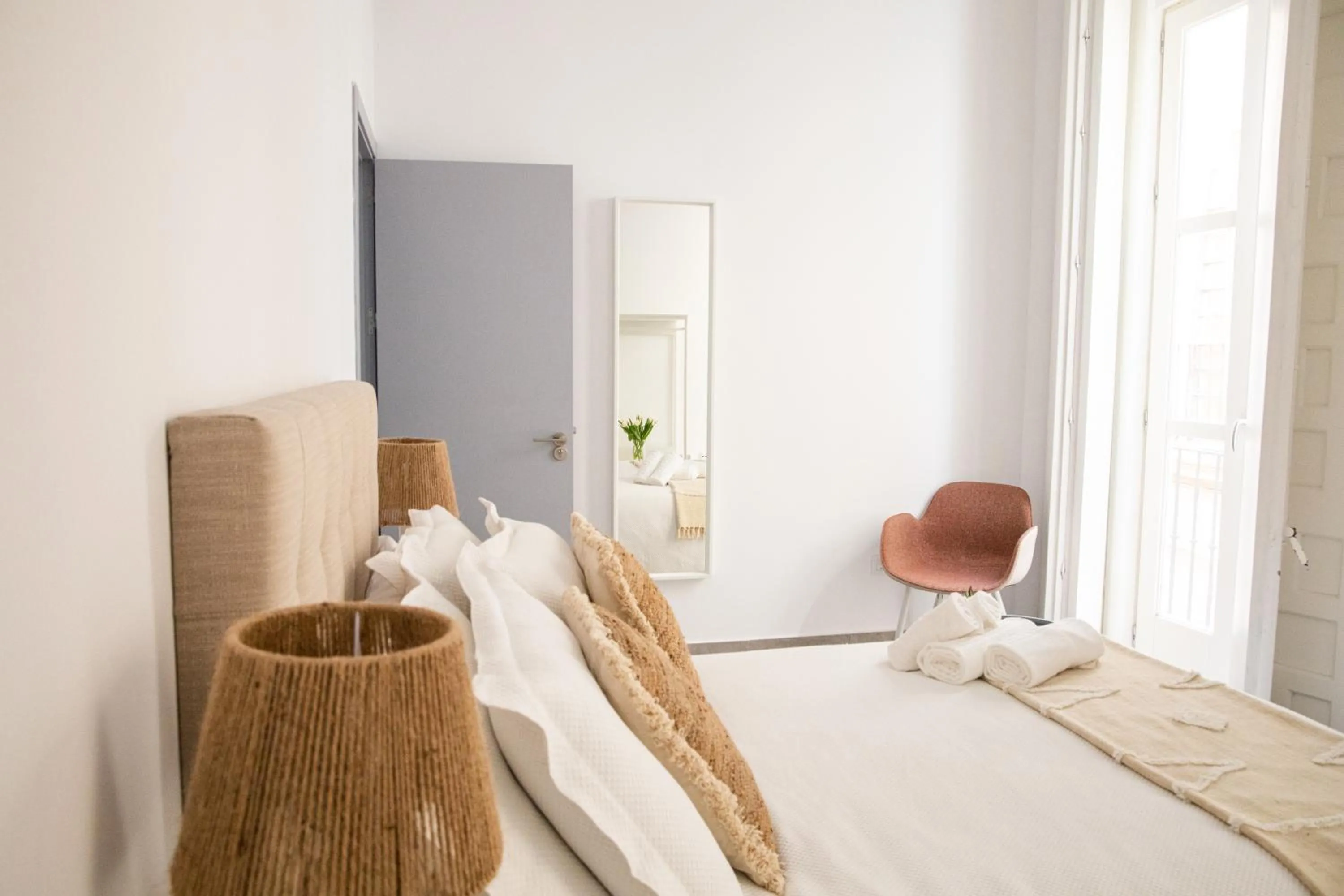 Balcony/Terrace, Bed in Apartamentos Casa Macías
