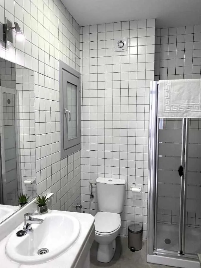 Shower in Apartamentos Casa Macías