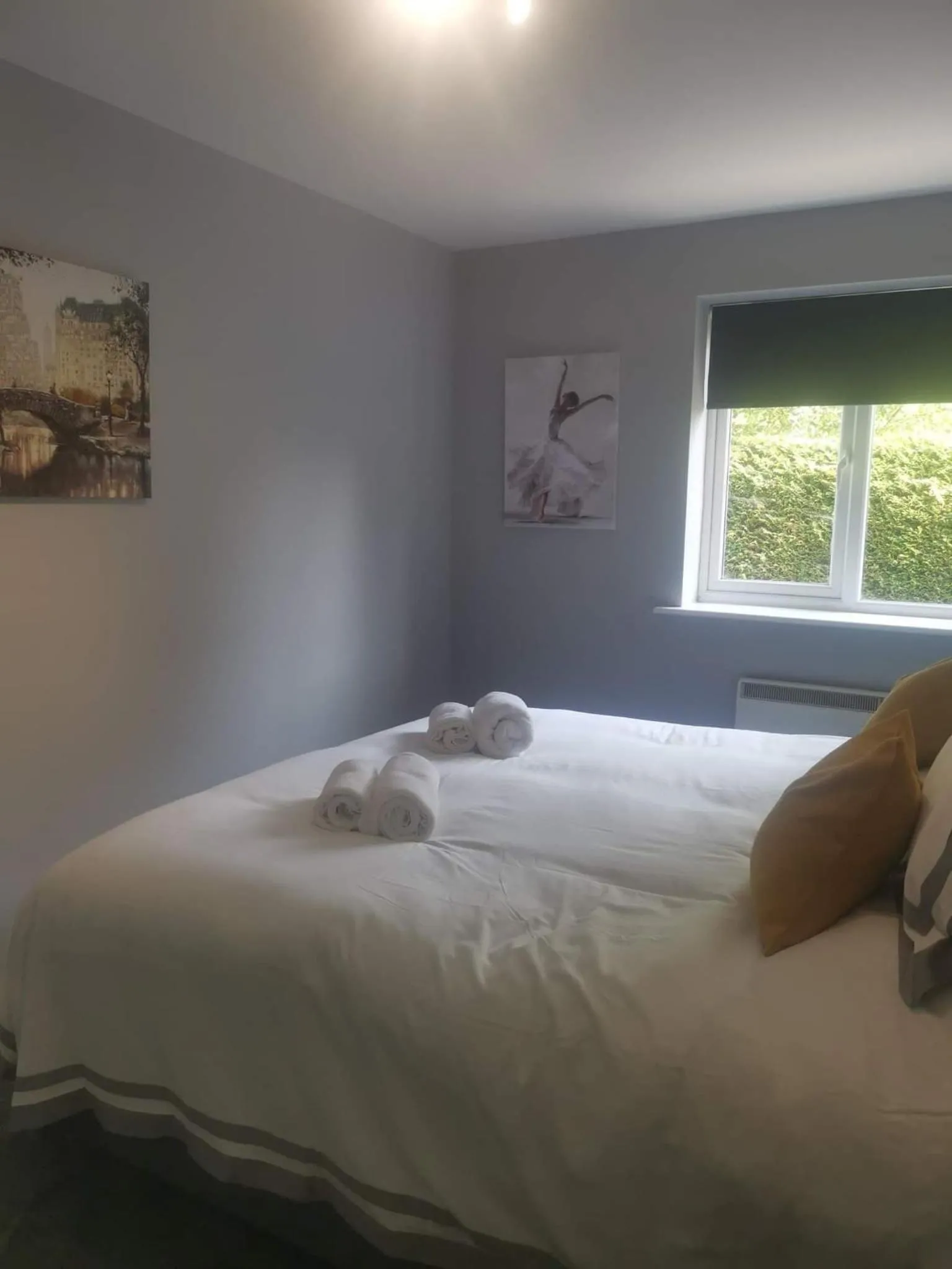 Bed in Green Street Retreat