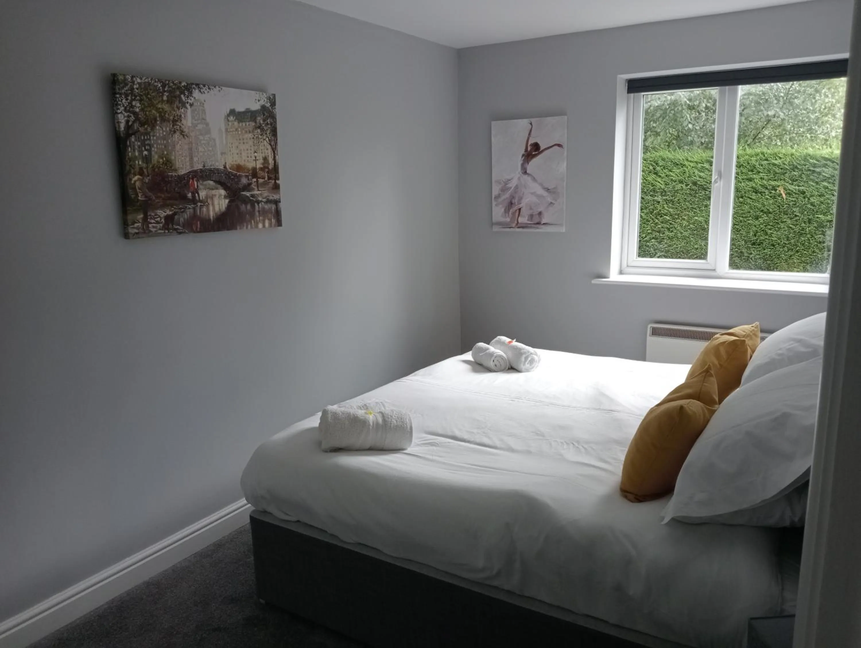 Bed in Green Street Retreat
