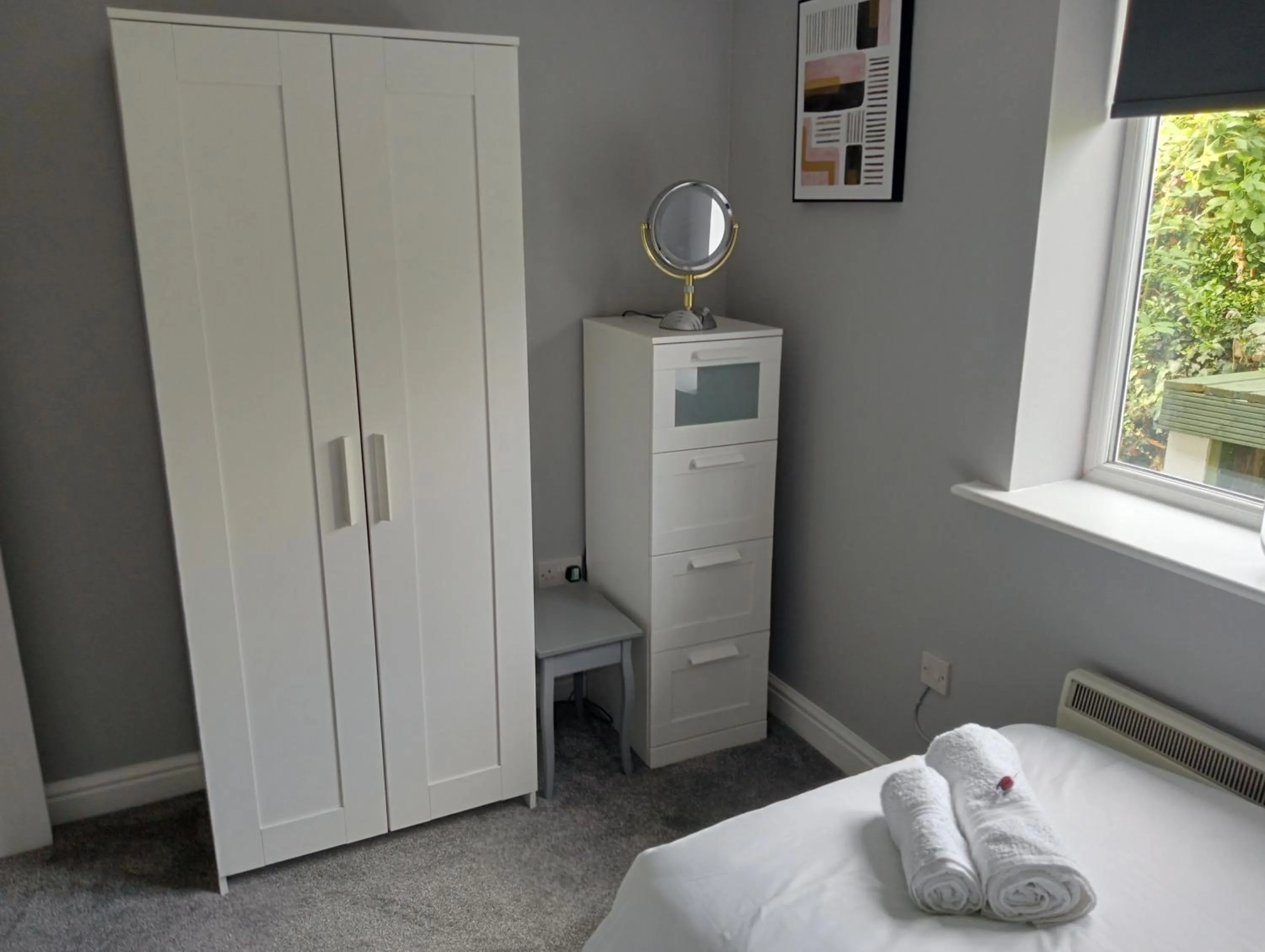 Bed in Green Street Retreat