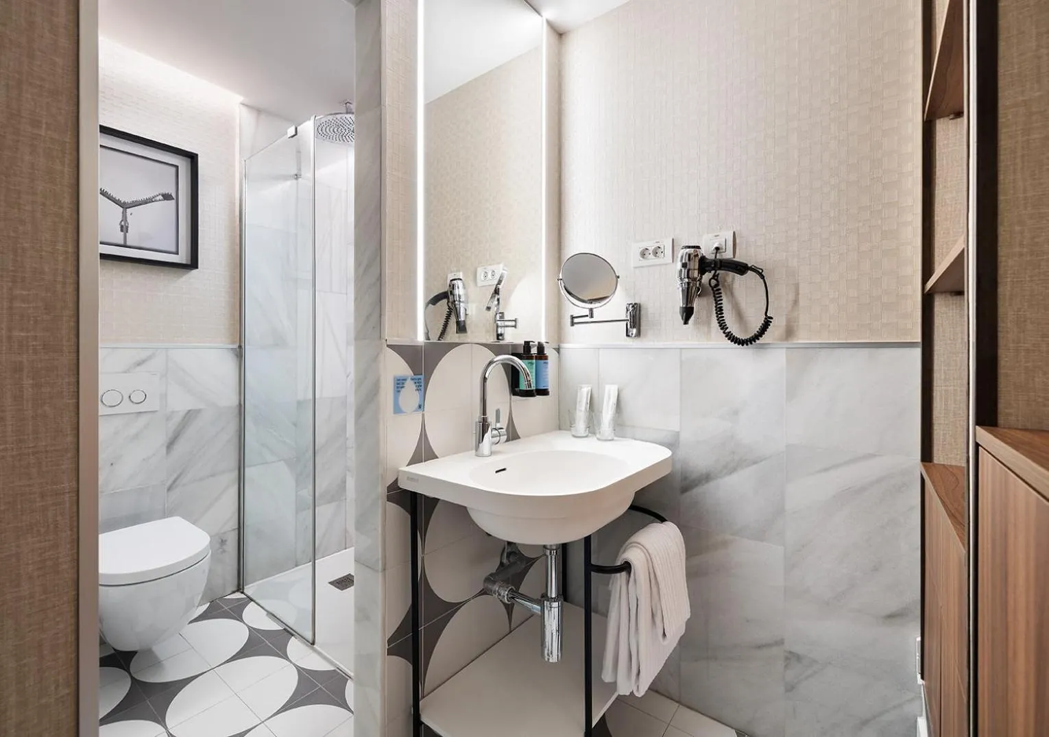 Shower in One Shot Recoletos