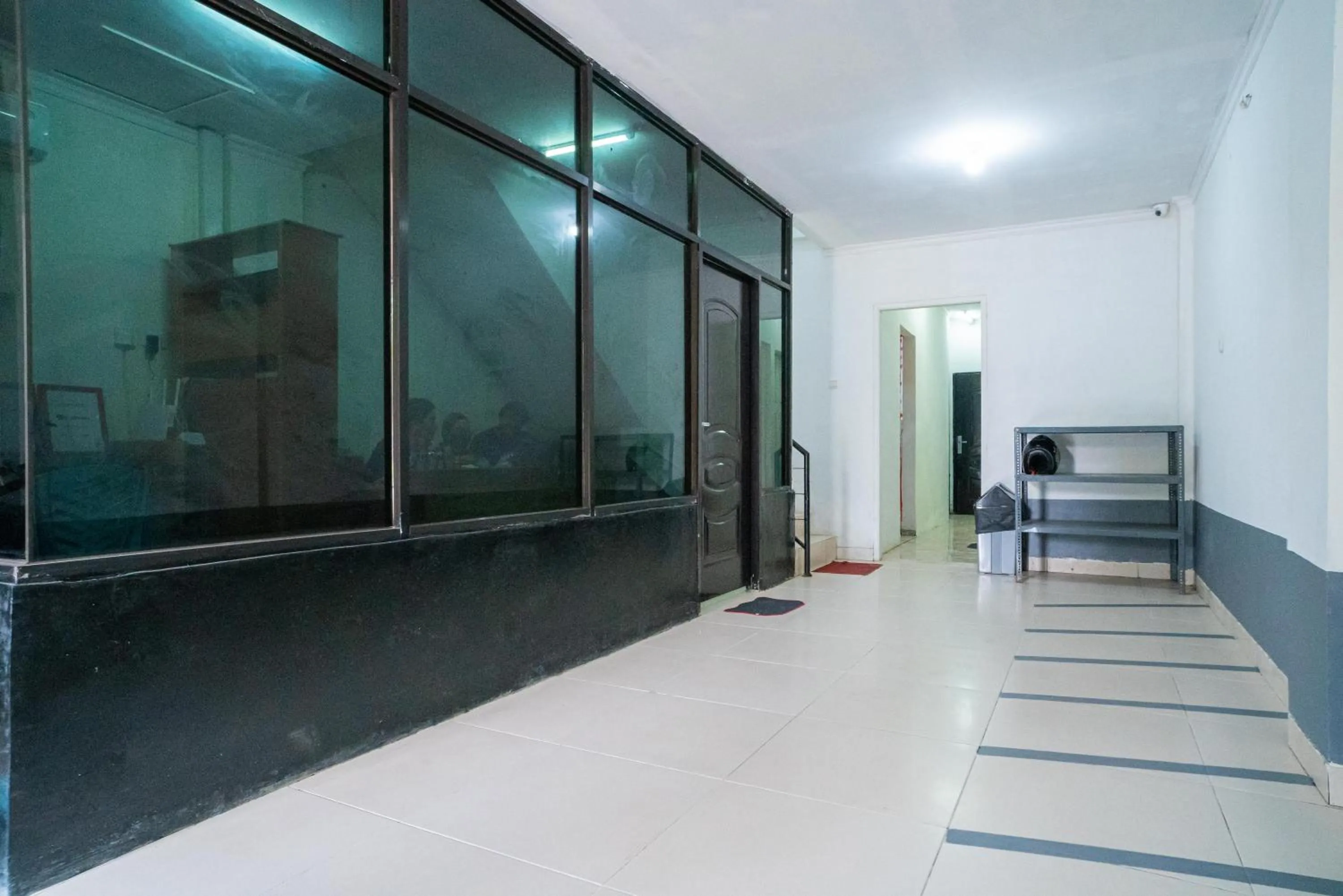 Property building in RedDoorz @ Aralia Harapan Indah