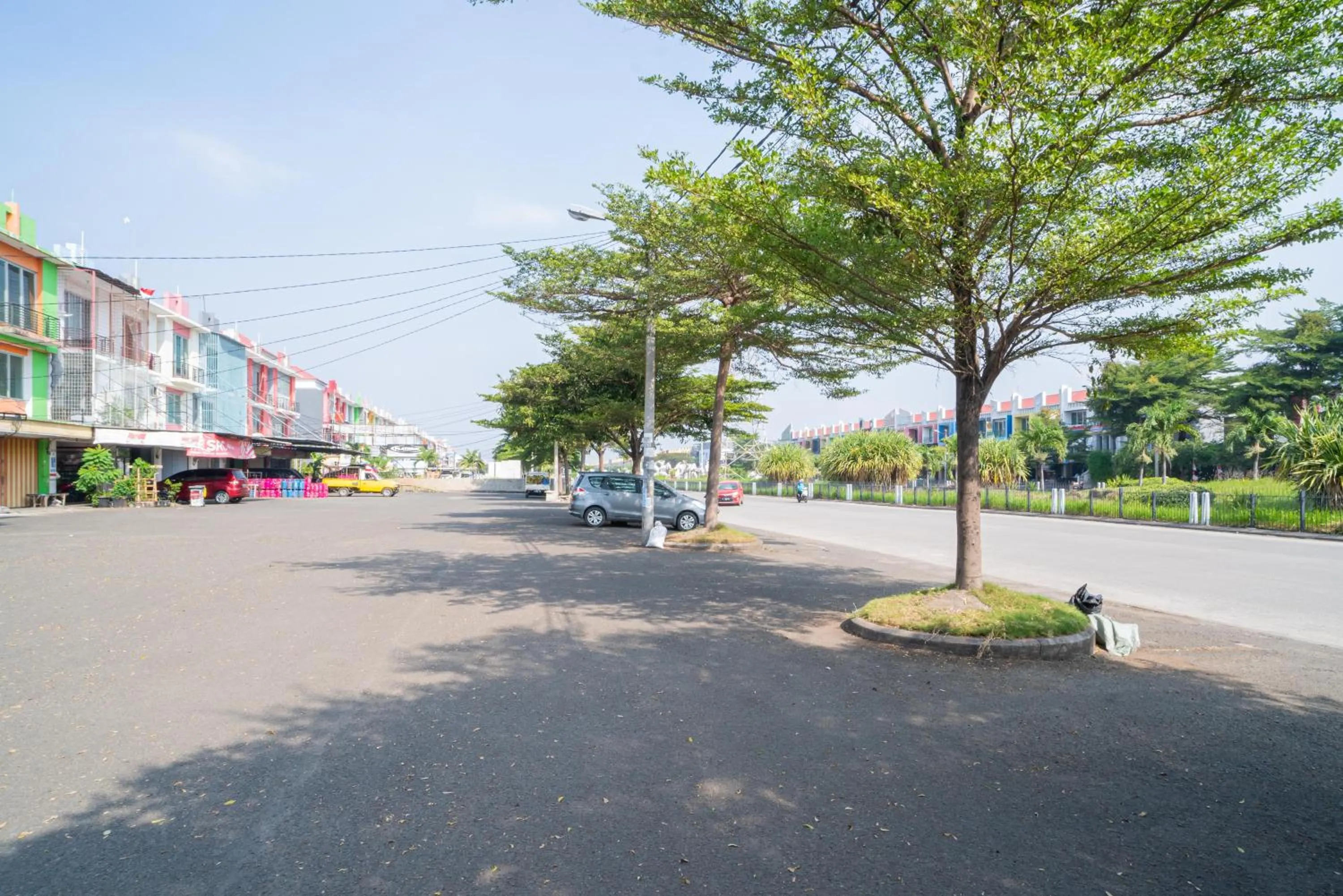 Street view in RedDoorz @ Aralia Harapan Indah