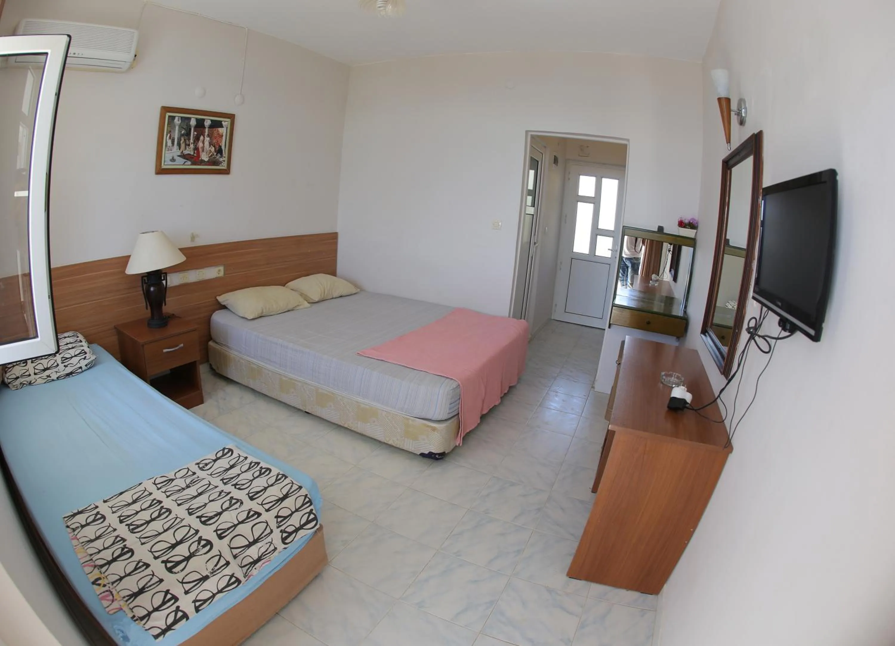 bunk bed, Bed in Mavi Cennet Camping Caravan