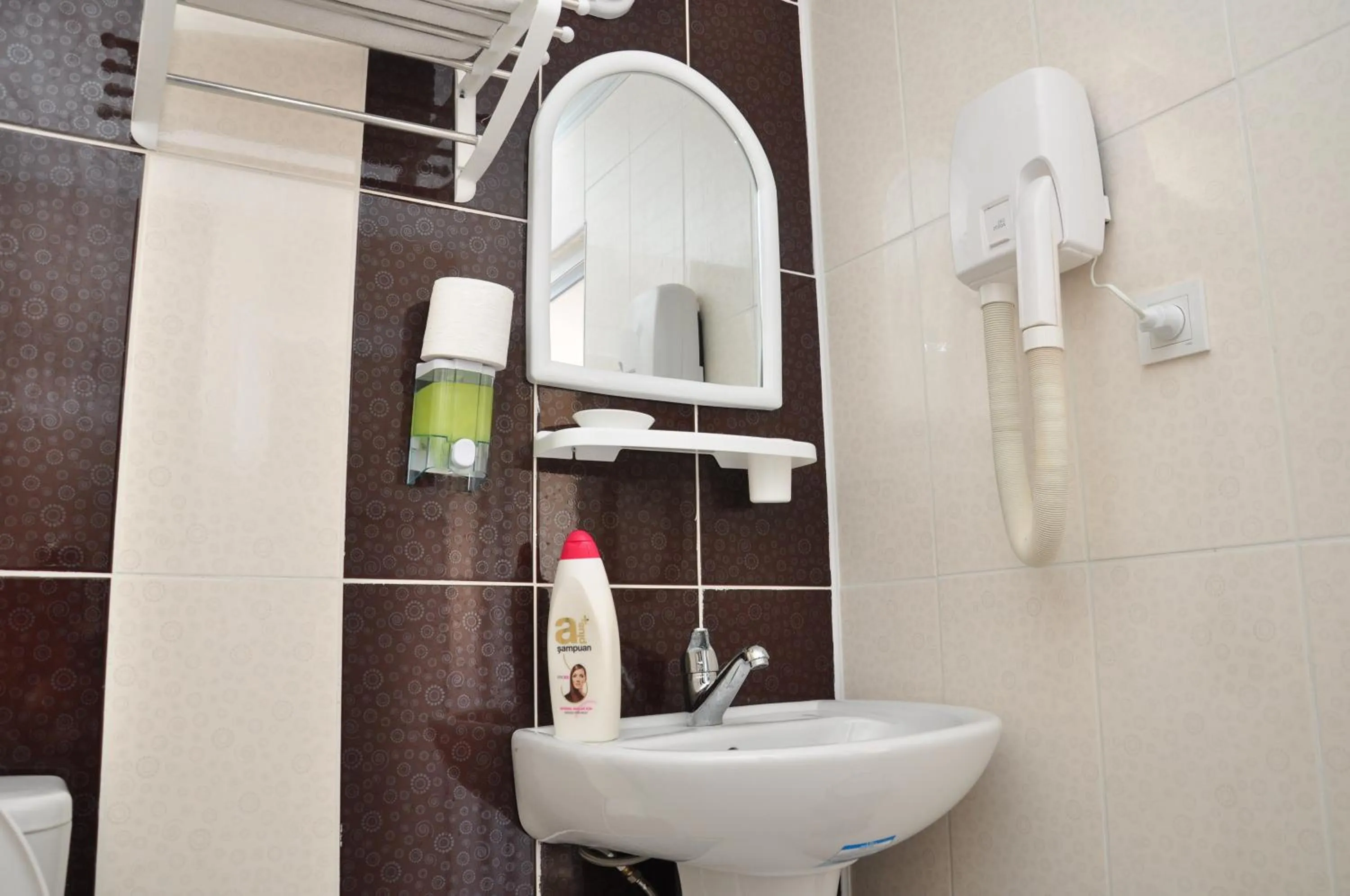 Bathroom in Mavi Cennet Camping Caravan