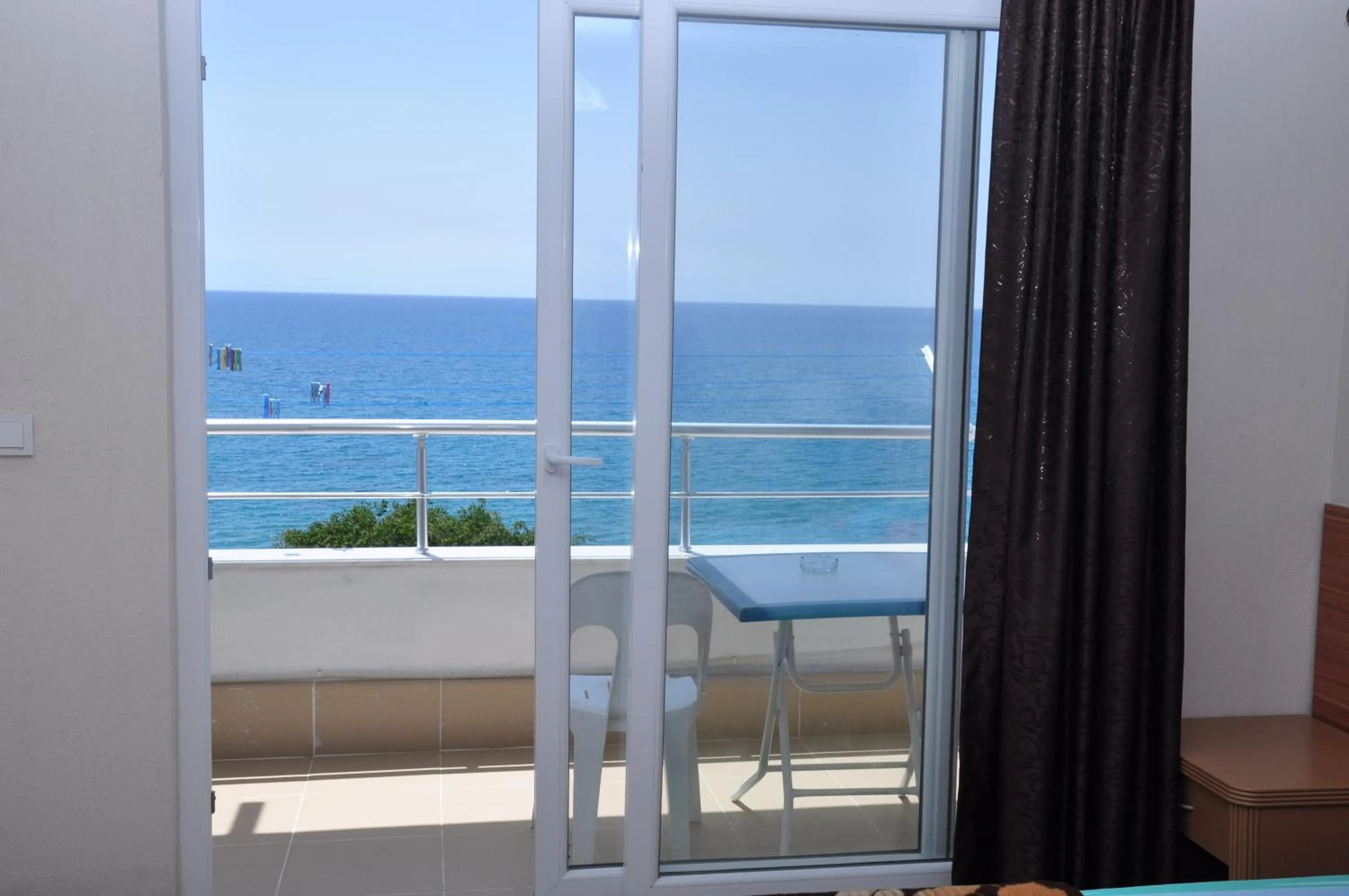 Balcony/Terrace in Mavi Cennet Camping Caravan