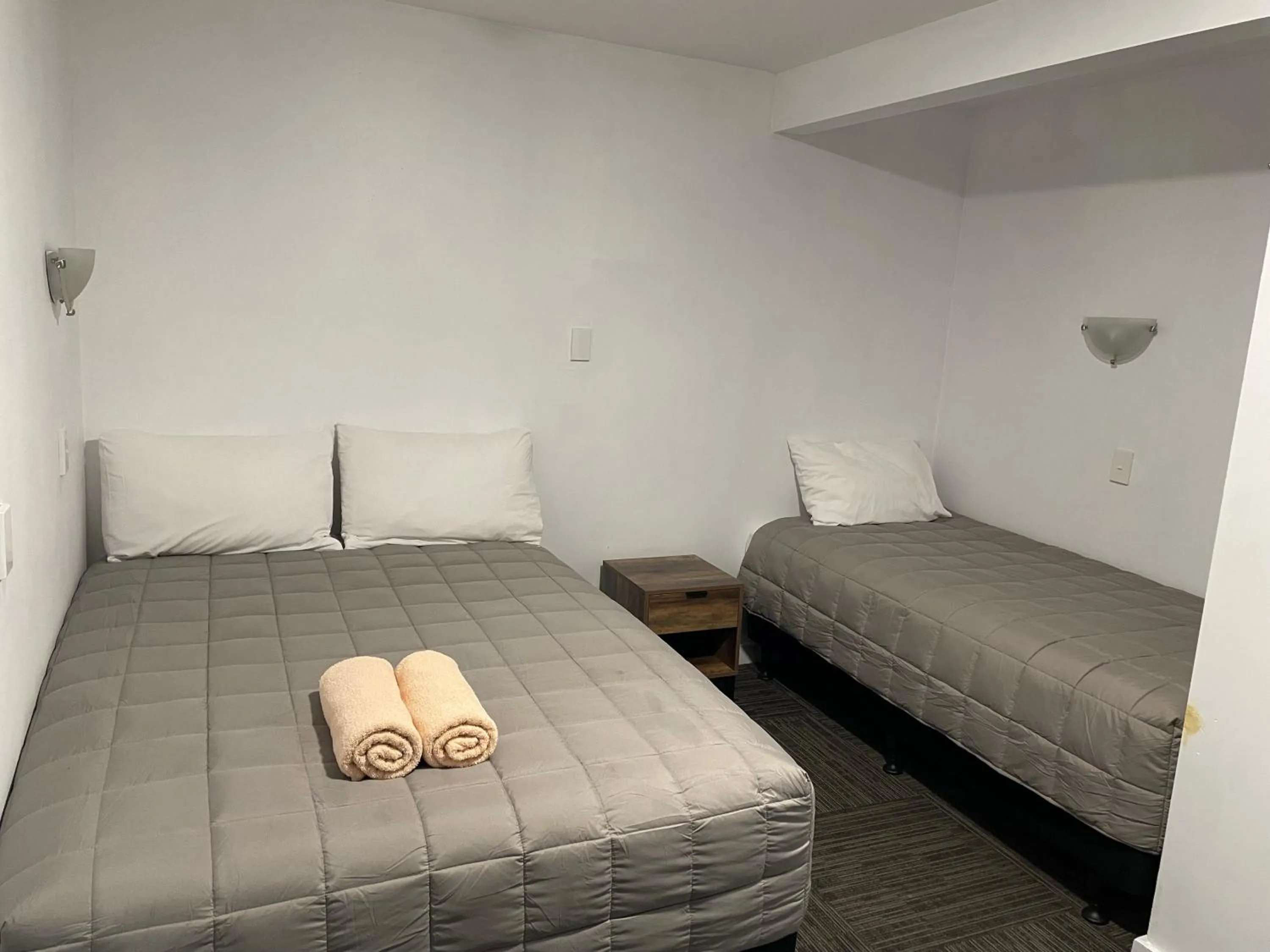 Bed in Fox Glacier Jade Hotel