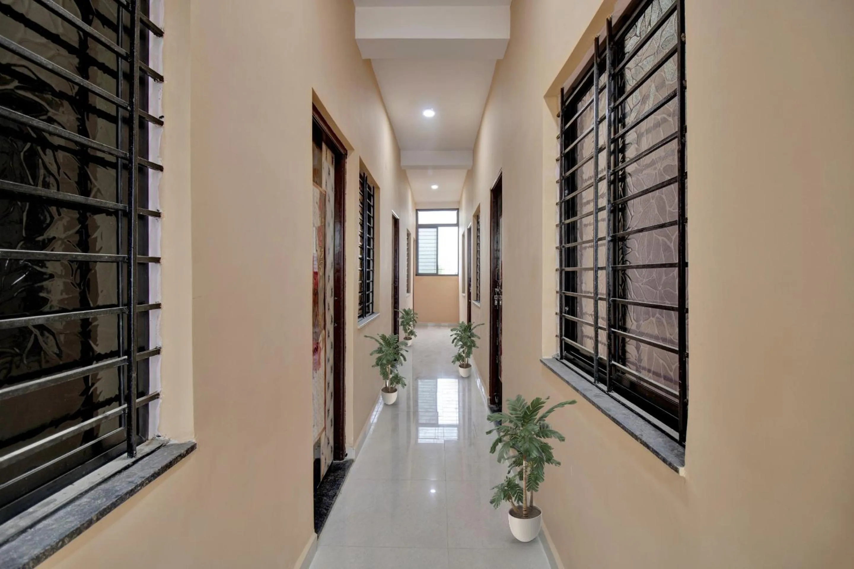 Lobby or reception in Hotel O by OYO R K Guest House