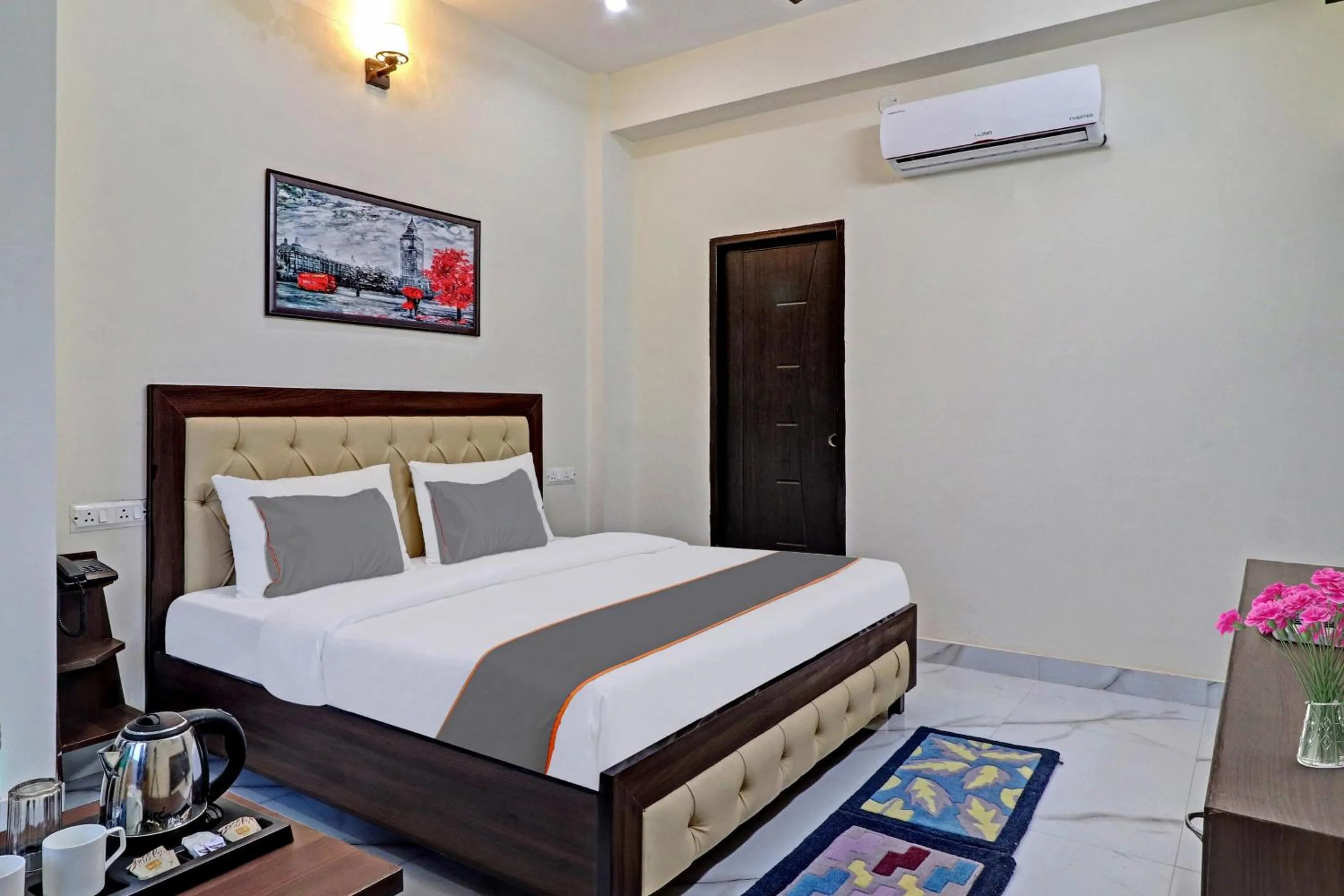 Bedroom, Bed in Hotel O VICTORIA PALACE