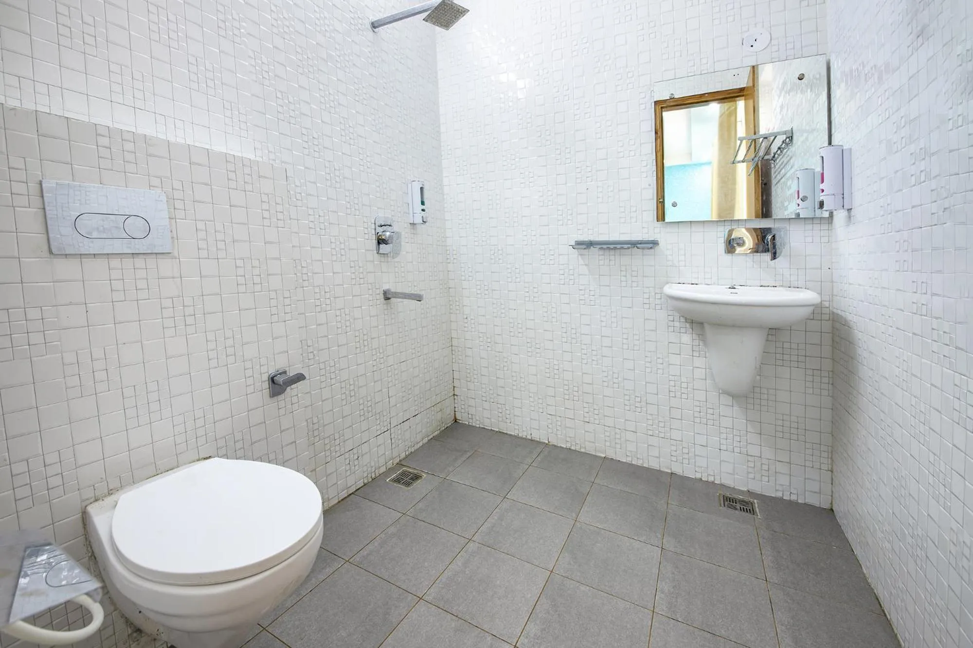 Bathroom in FabHotel Crestwood Inn