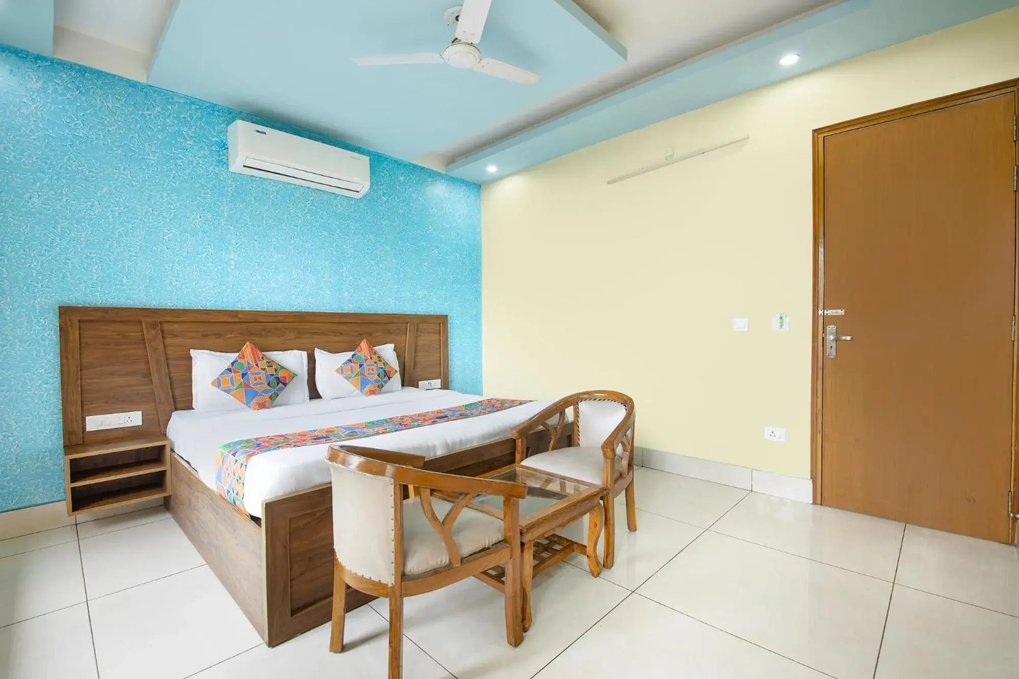 Deluxe Room - single occupancy in FabHotel Crestwood Inn Deluxe Room - single occupancy in FabHotel Crestwood Inn