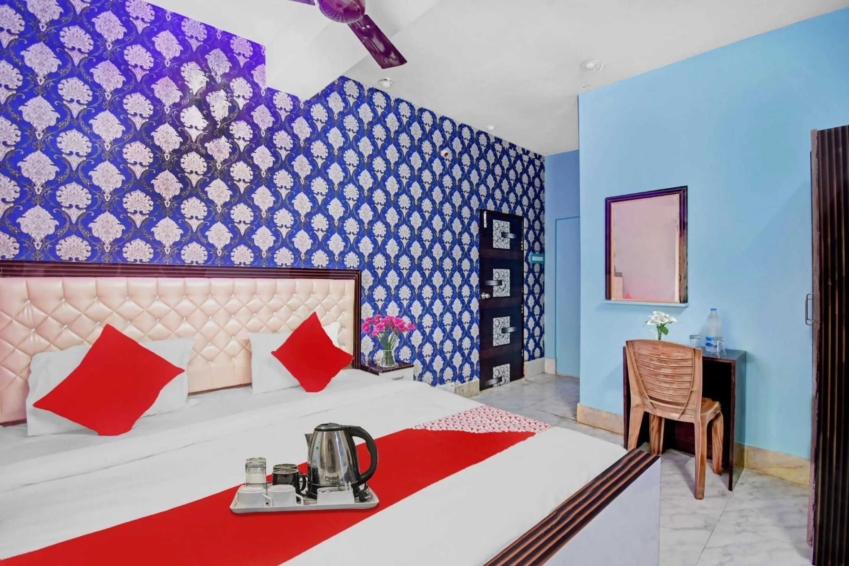 Lobby or reception, Bed in Hotel O Ankan Regency Near Acropolis Mall