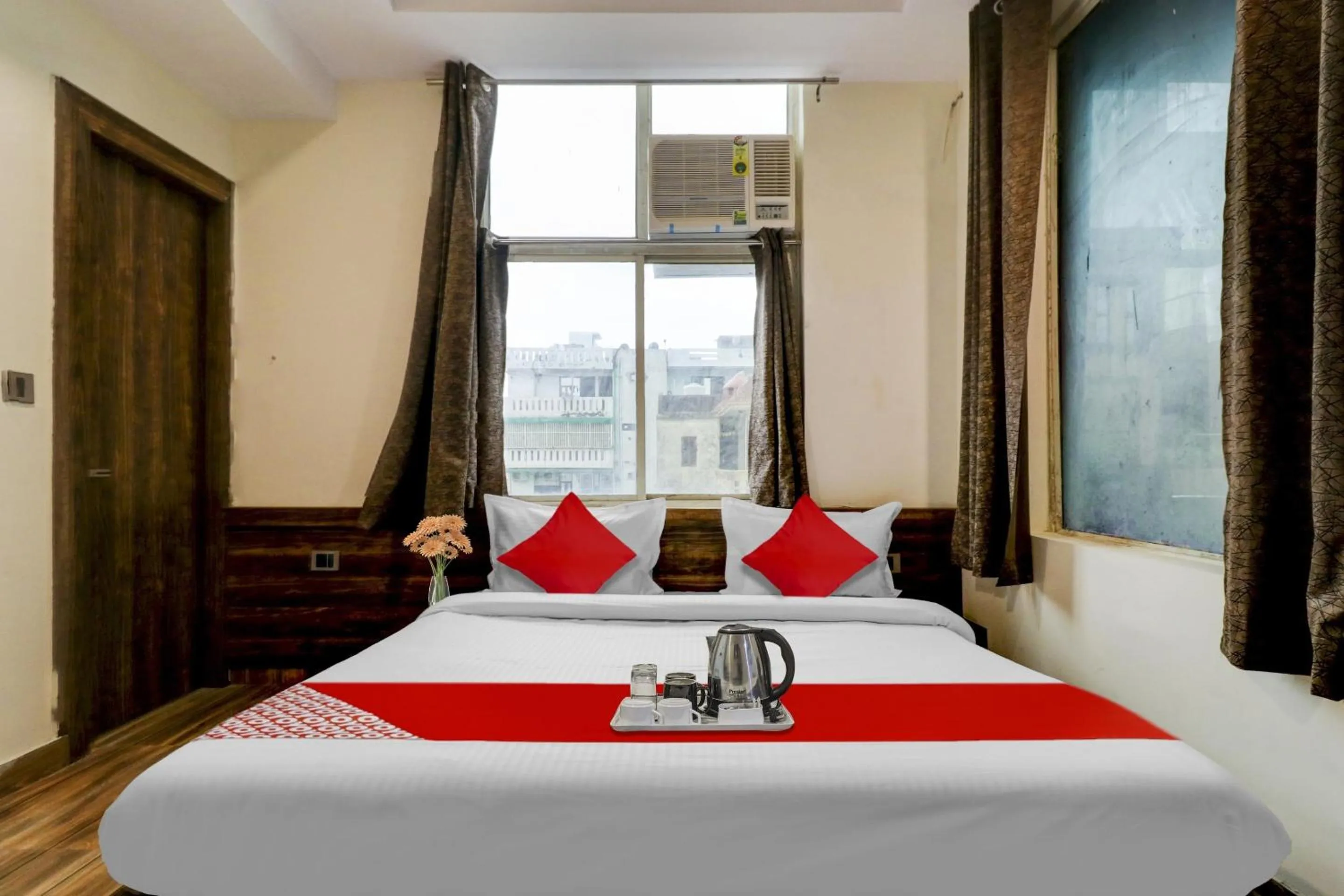 Bedroom, Bed in Super Hotel O Times Square