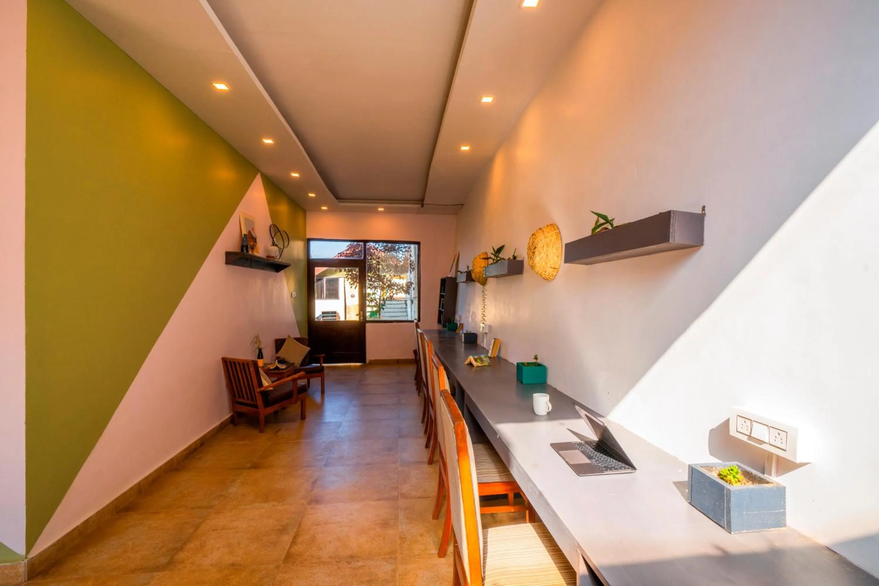 Seating area in Zostel Banikhet (Dalhousie)