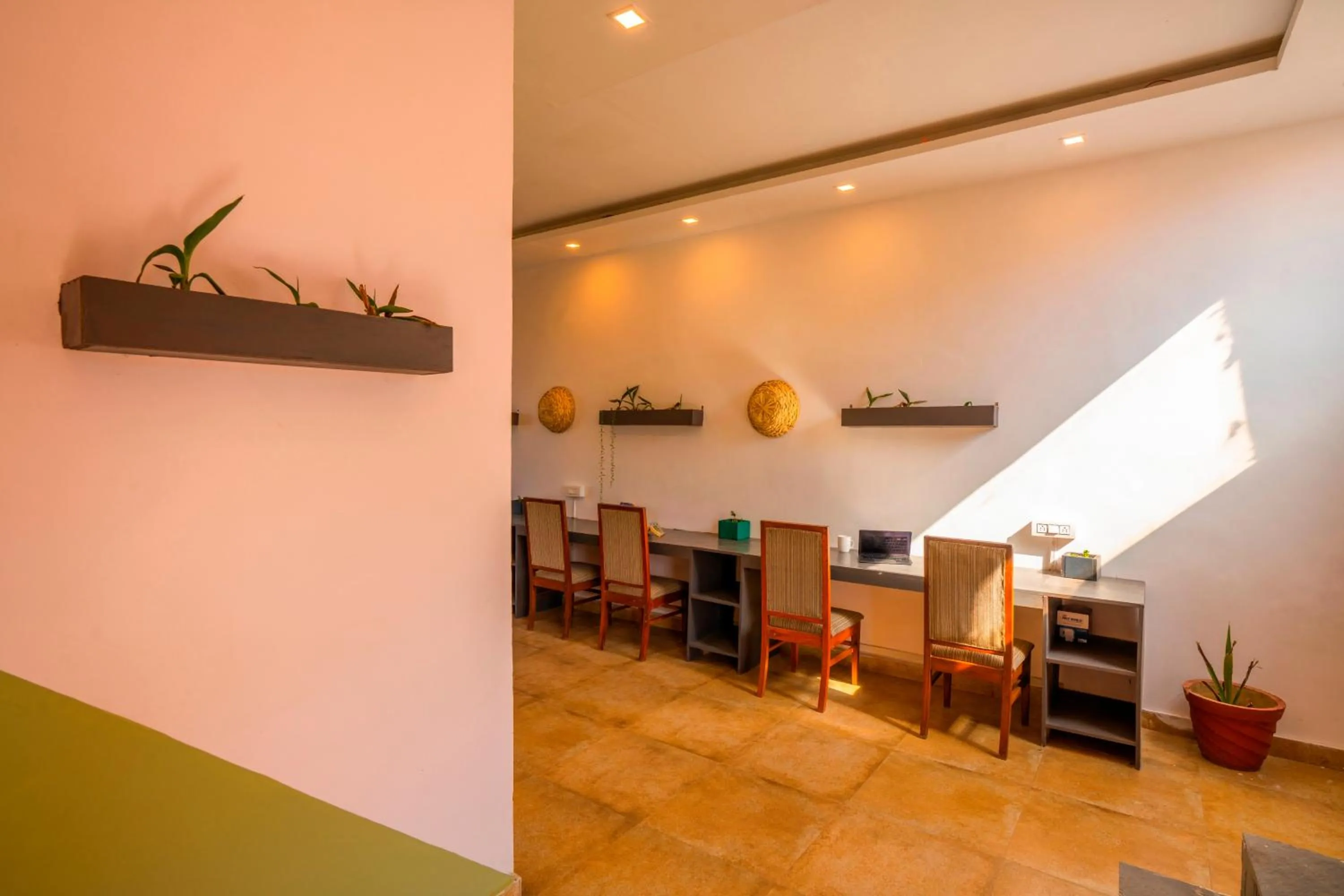 Seating area in Zostel Banikhet (Dalhousie)