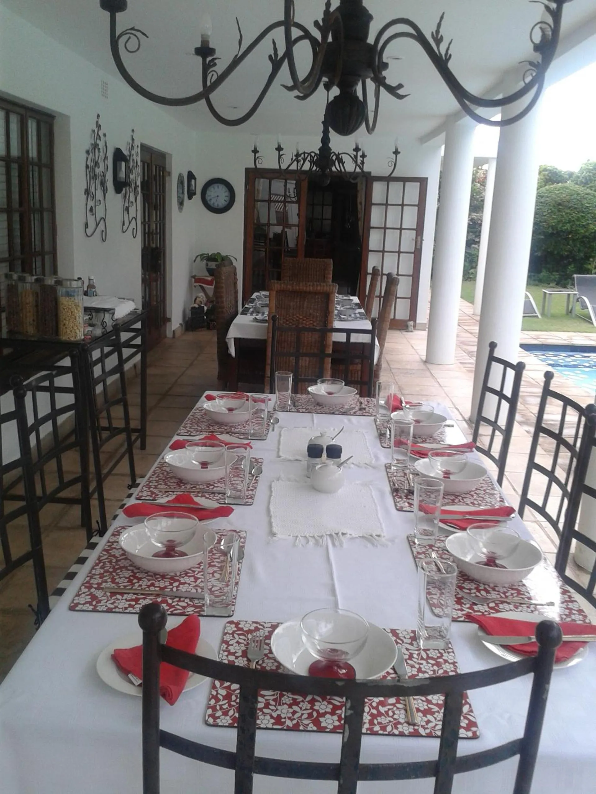 Breakfast in Joan's Bed and Breakfast