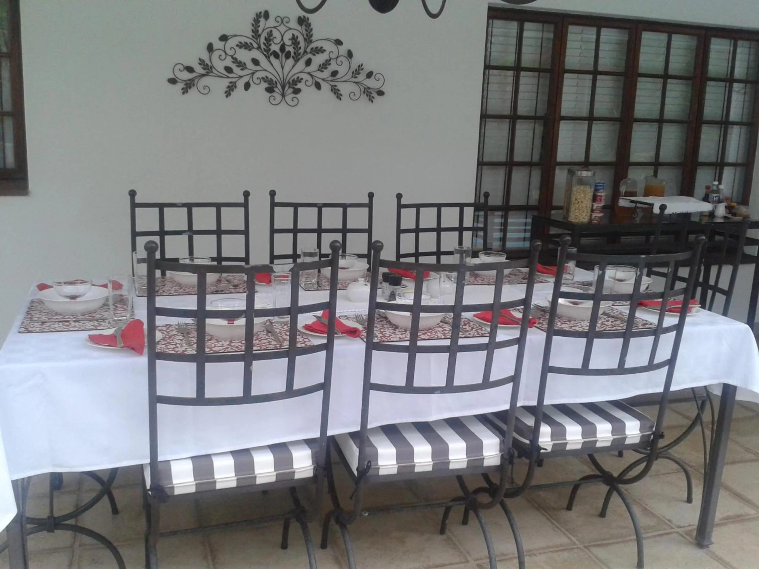 Breakfast in Joan's Bed and Breakfast