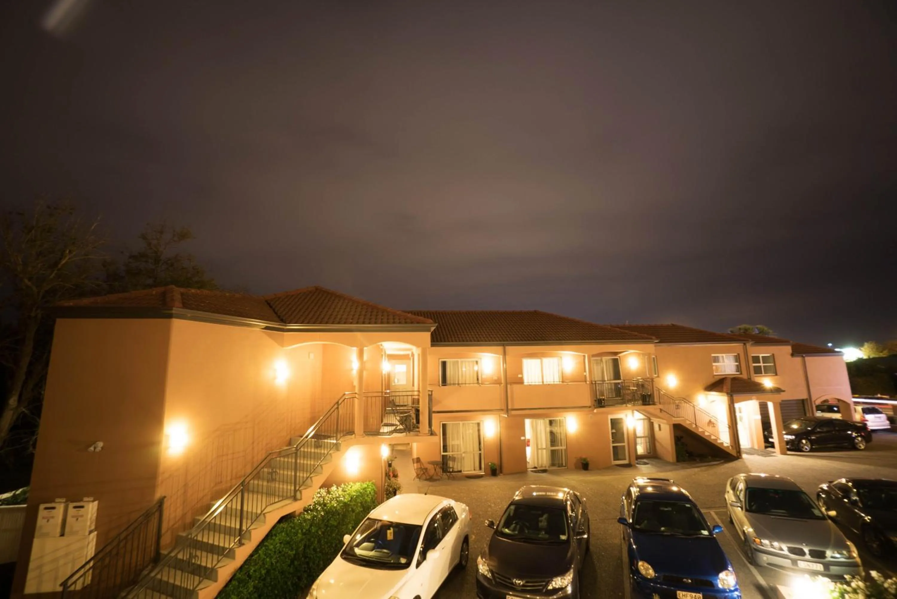 Property building in Kings Of Riccarton Motel- Close to Railway Station and Airport with Shuttle service