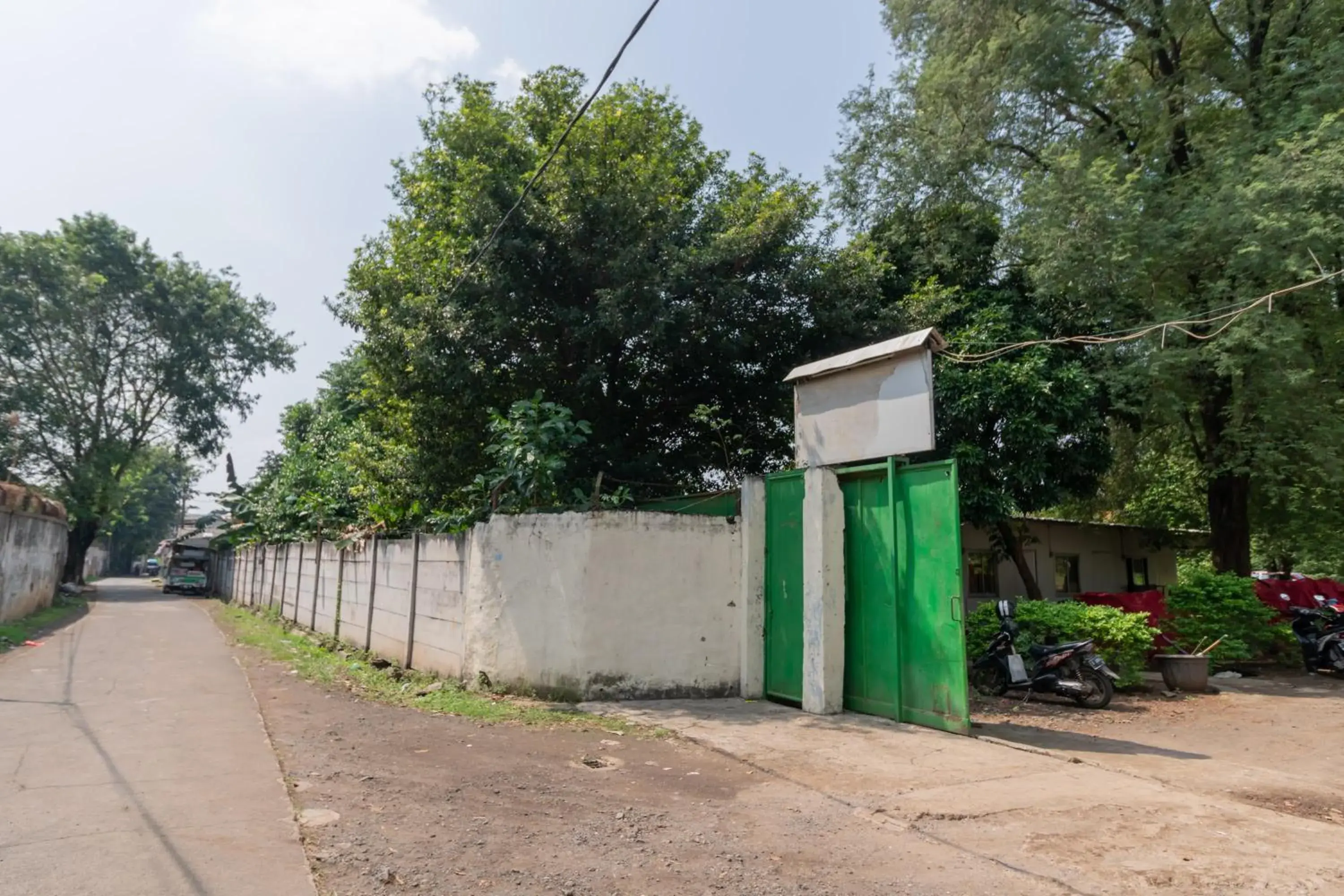 RedDoorz Syariah at Taman Green Legon RedDoorz Syariah at Taman Green Legon