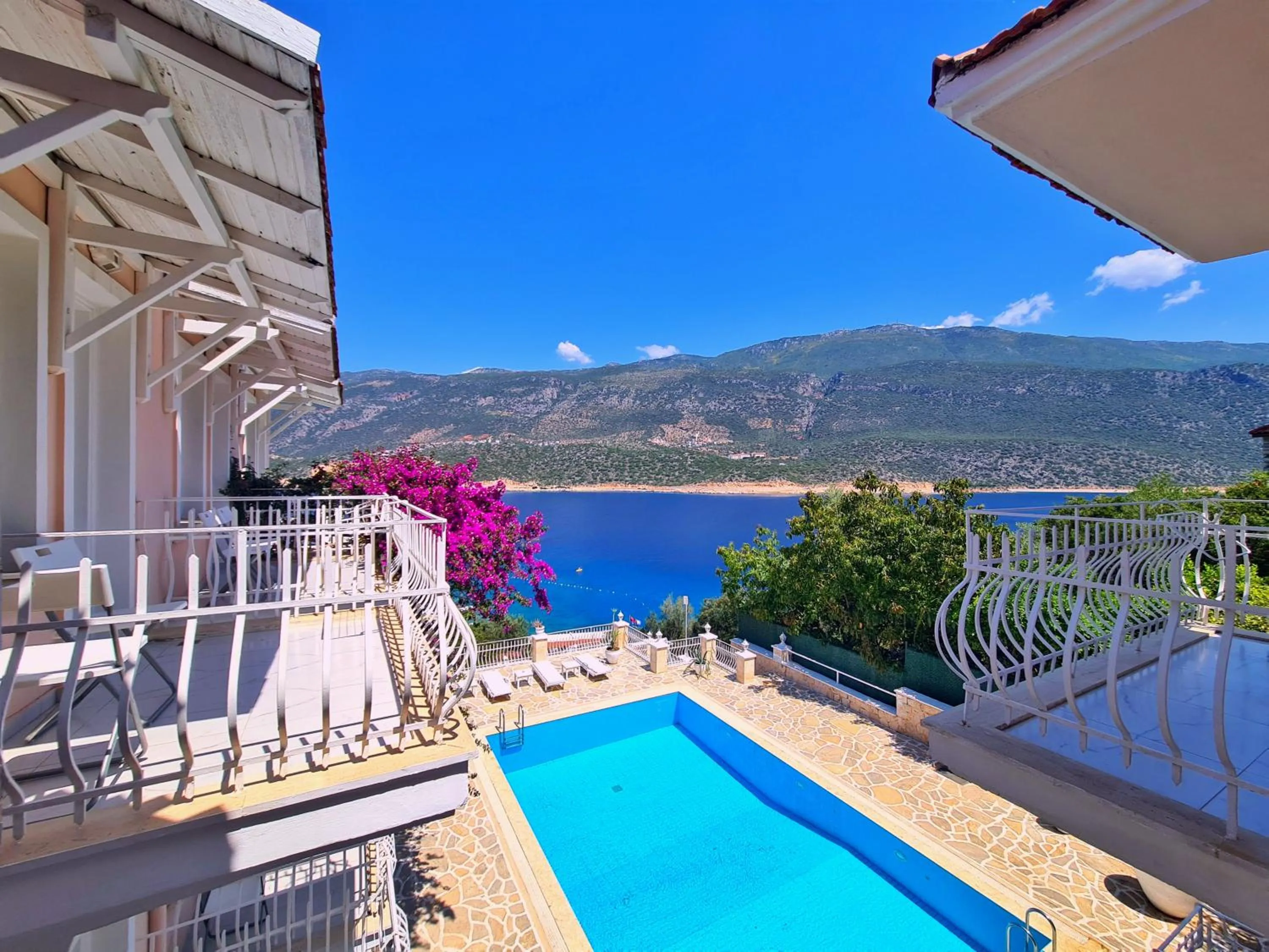 Balcony/Terrace in Club Çapa Hotel