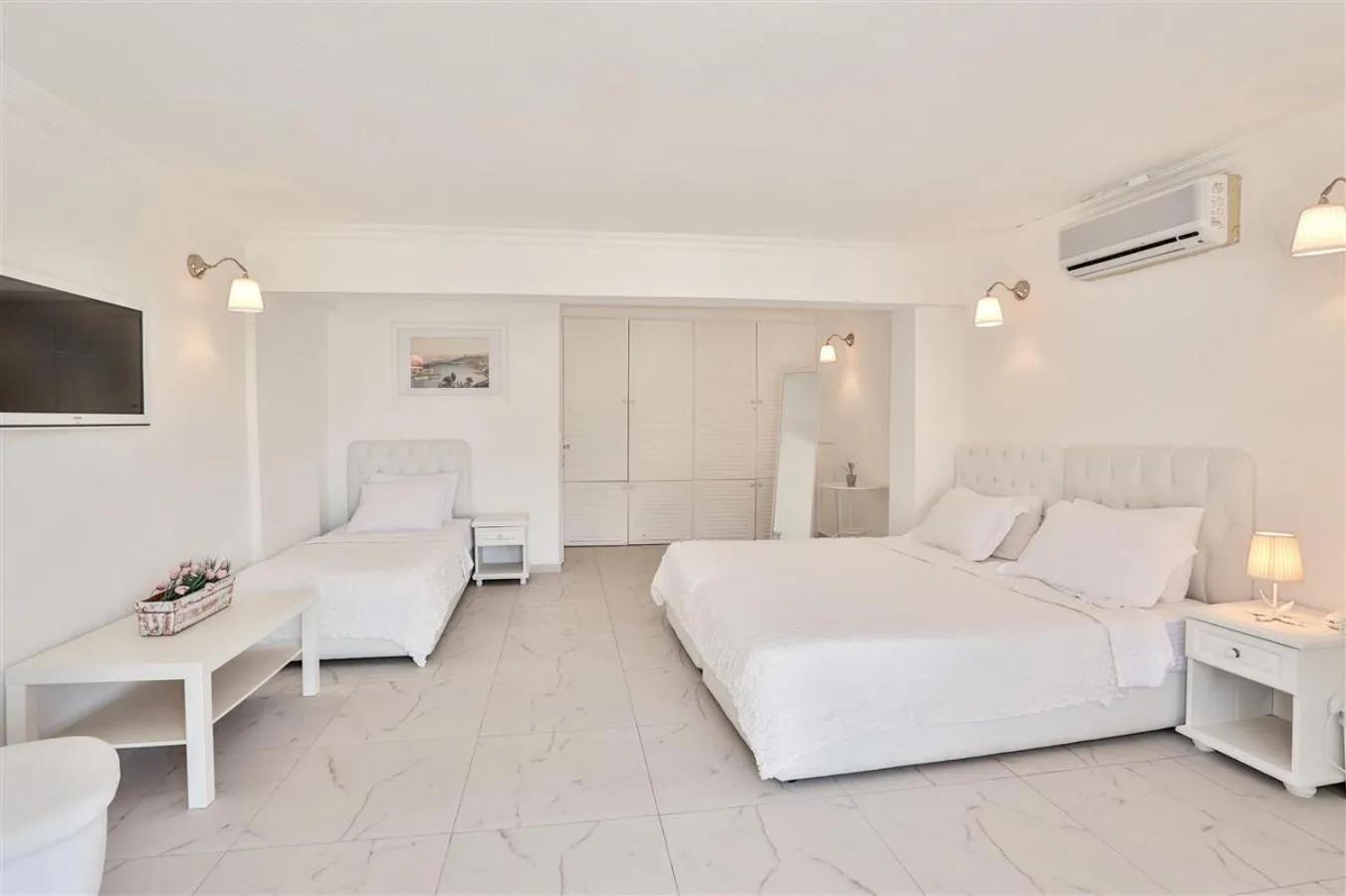 Bedroom, Bed in Club Çapa Hotel