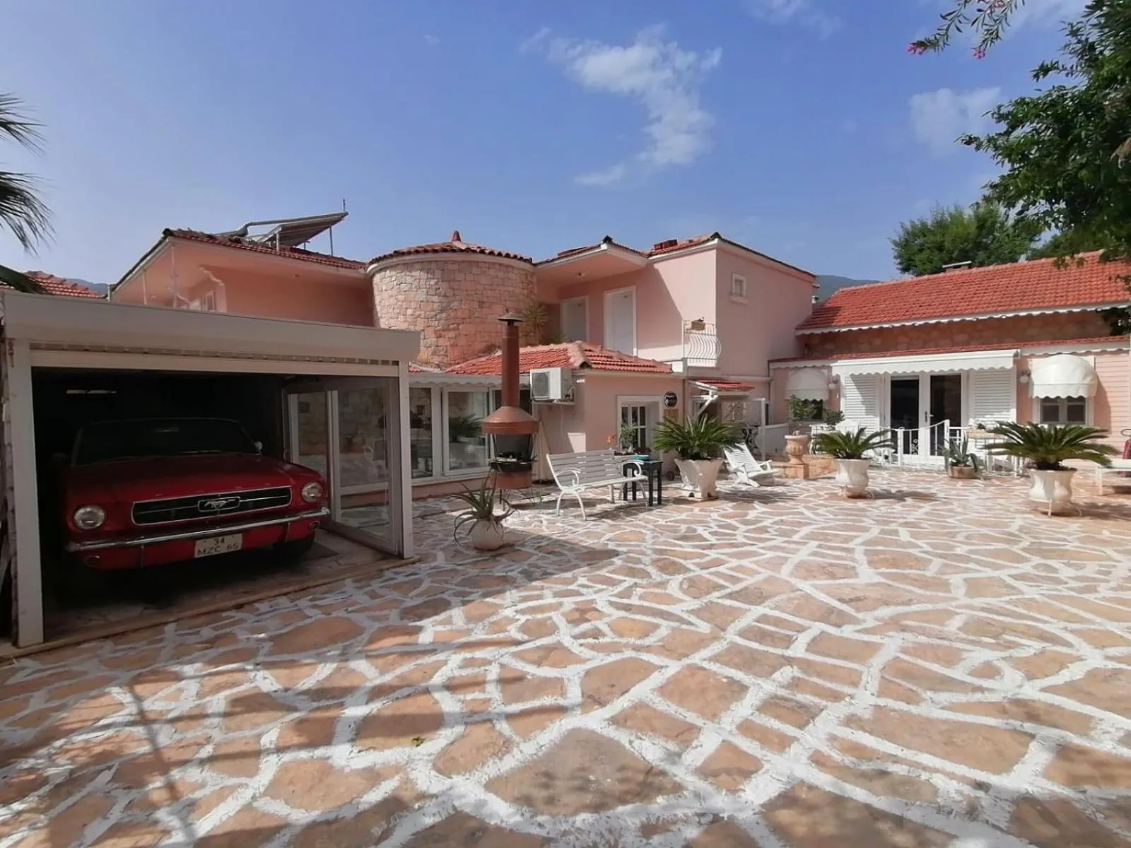 Property building in Club Çapa Hotel