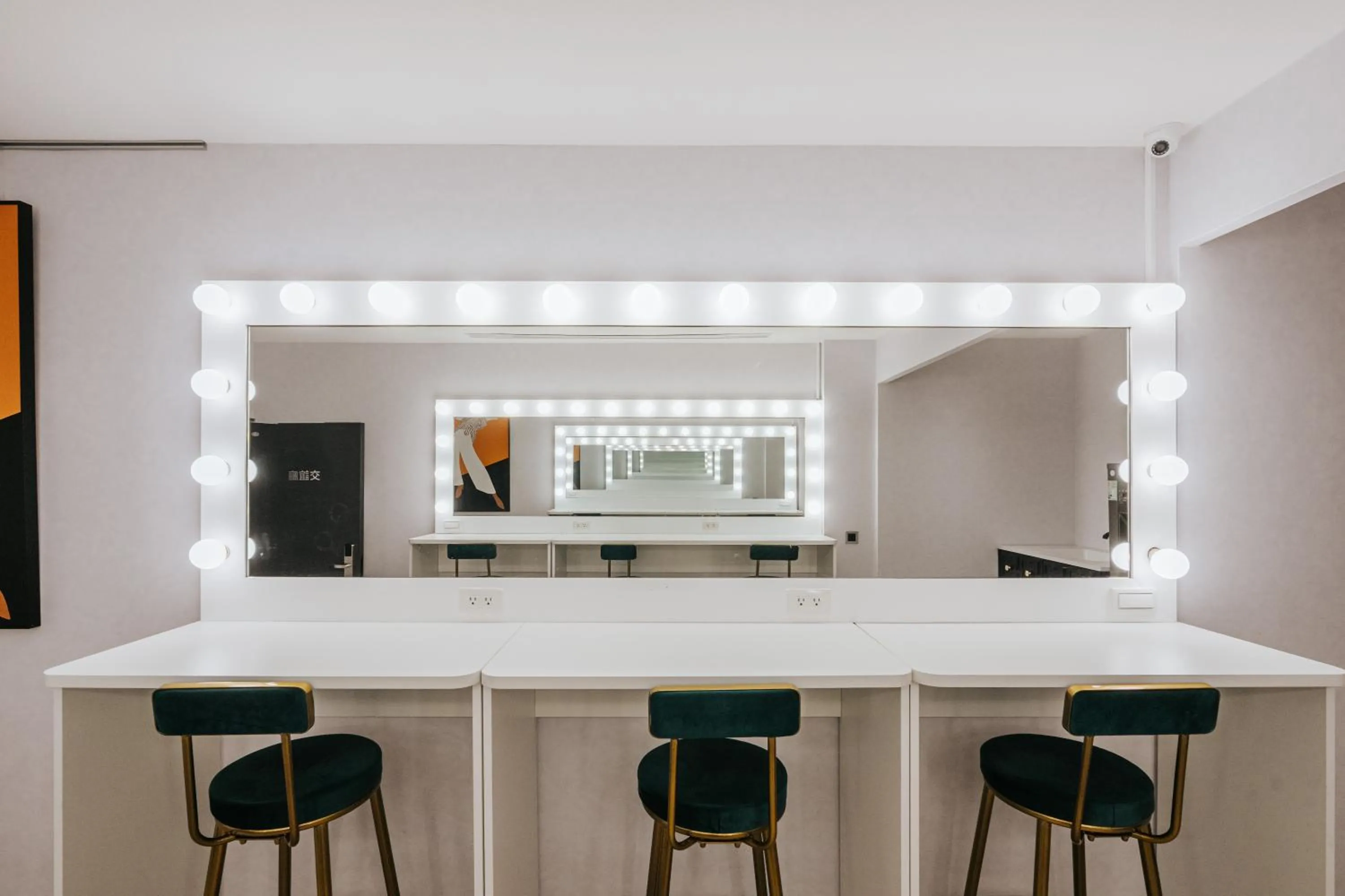 Seating area in Water meworld