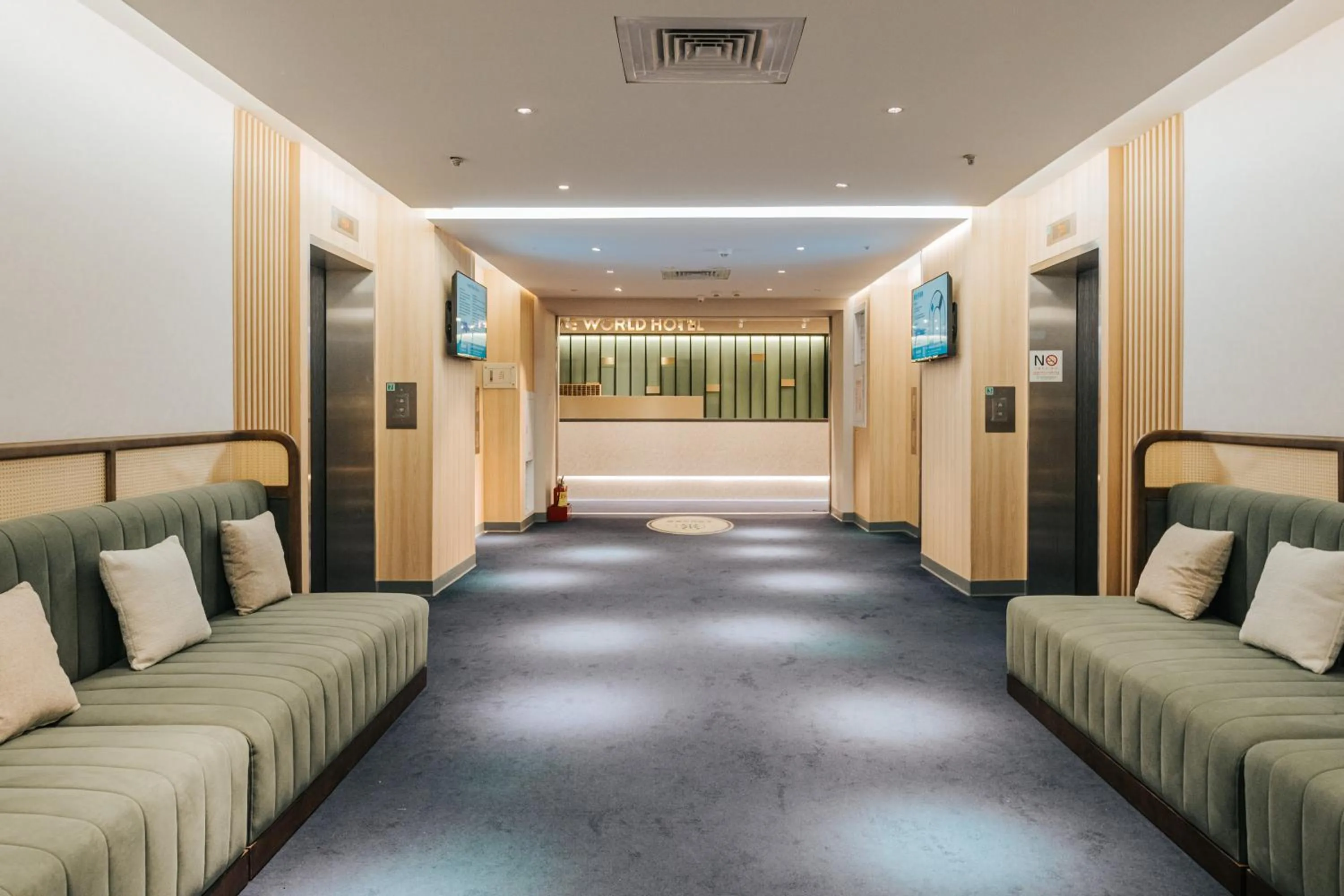 Lobby or reception in Water meworld