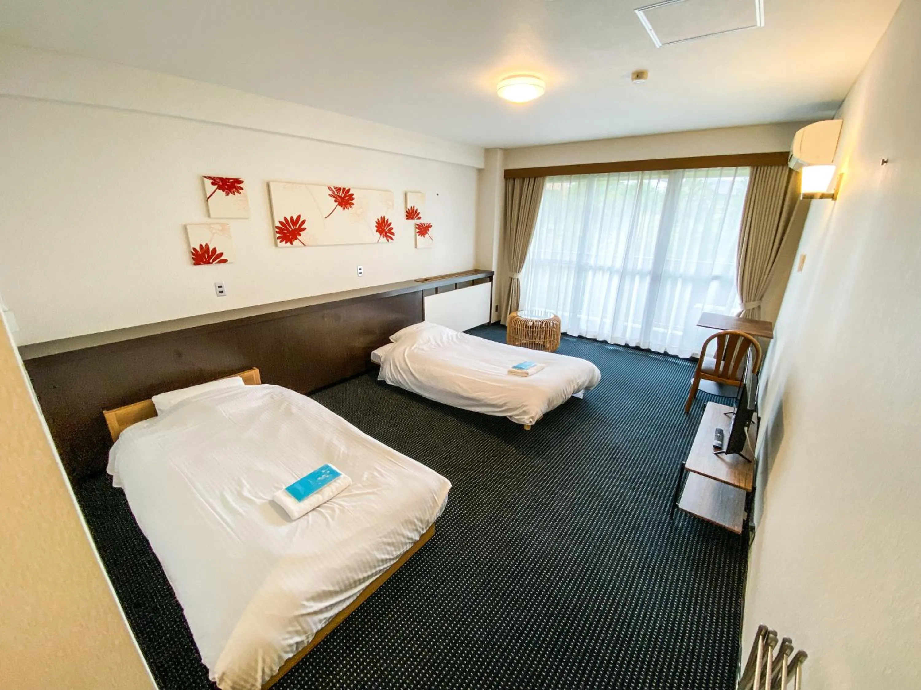 Bedroom, Bed in ISOLA Izukogen