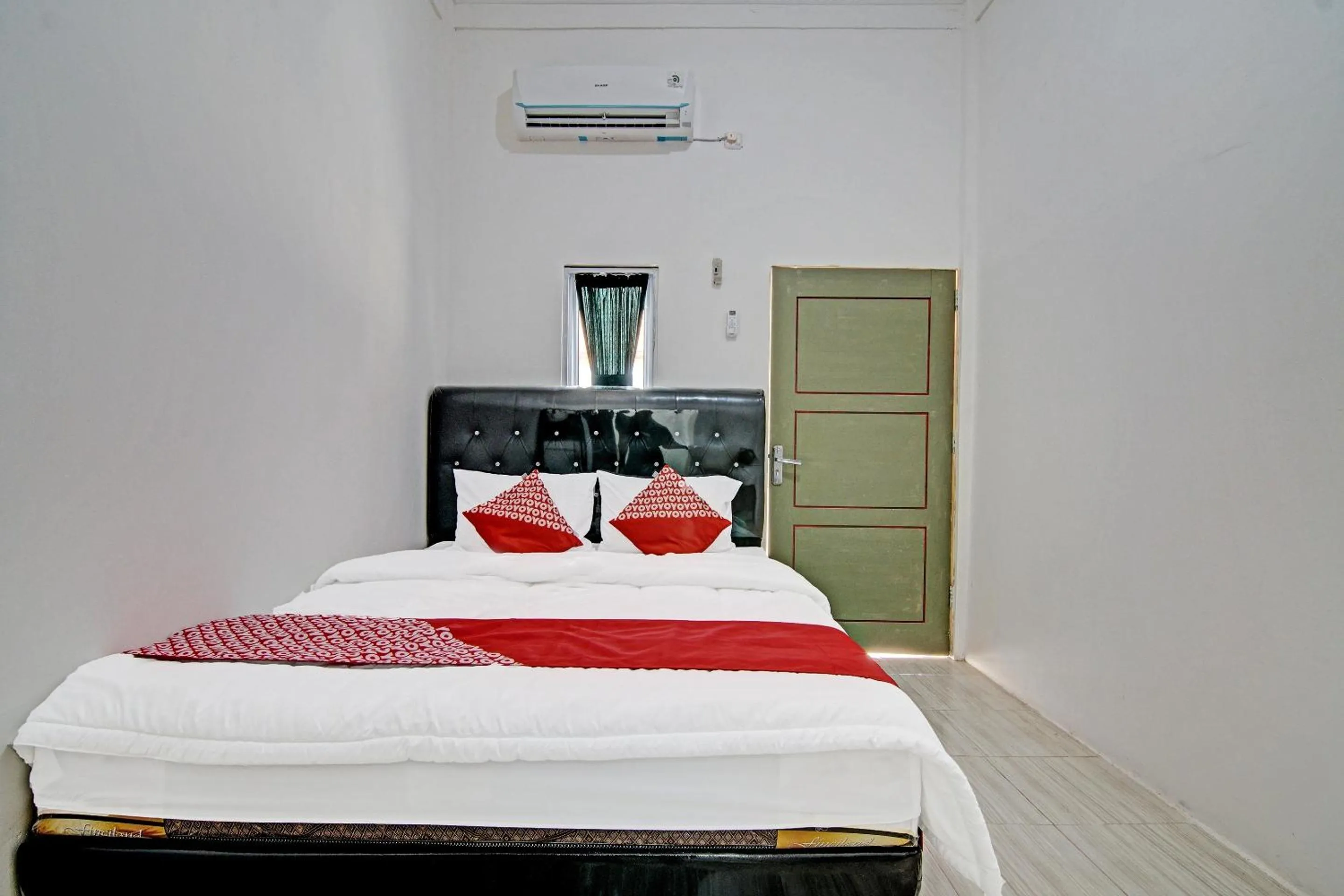 Bedroom, Bed in Hotel O Elif Homestay Syariah