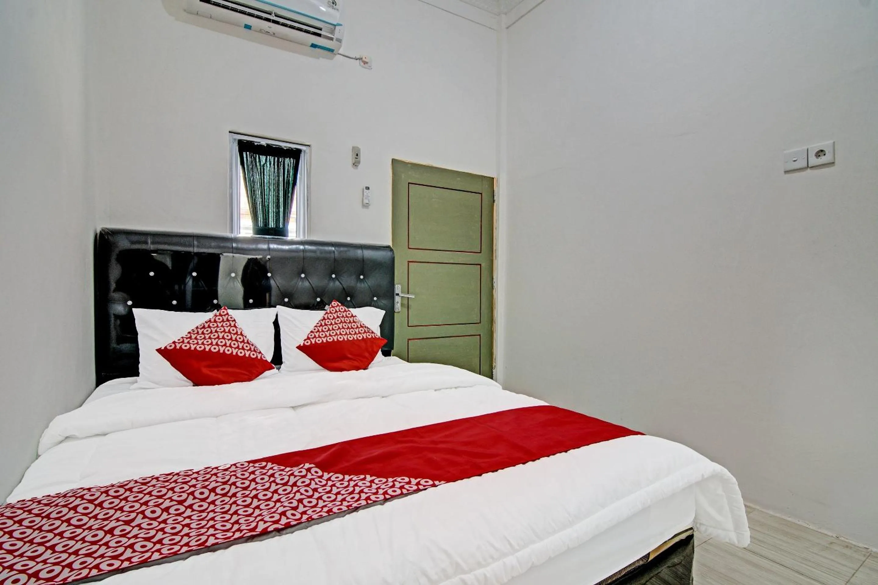 Bedroom, Bed in Hotel O Elif Homestay Syariah