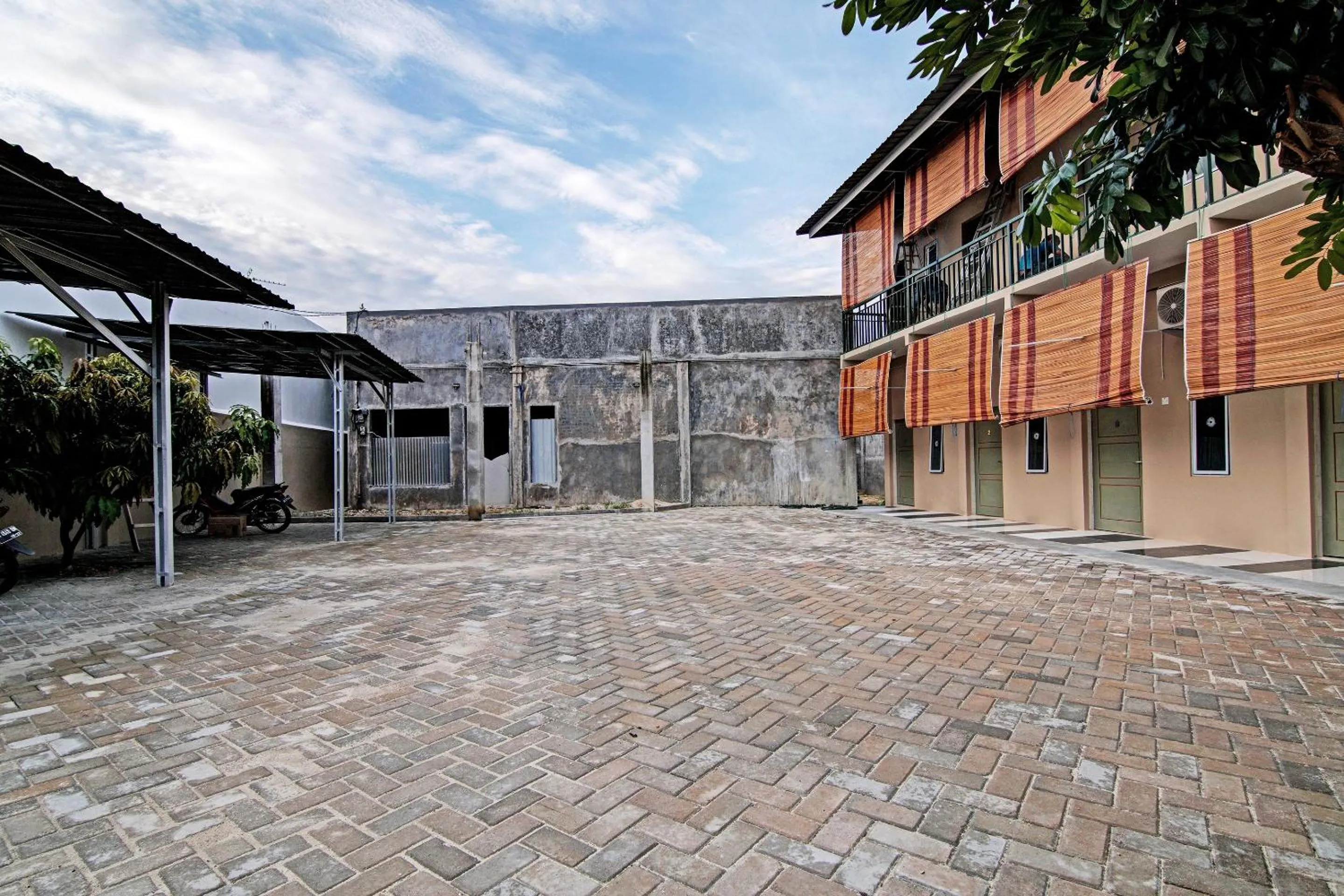 Lobby or reception in Hotel O Elif Homestay Syariah