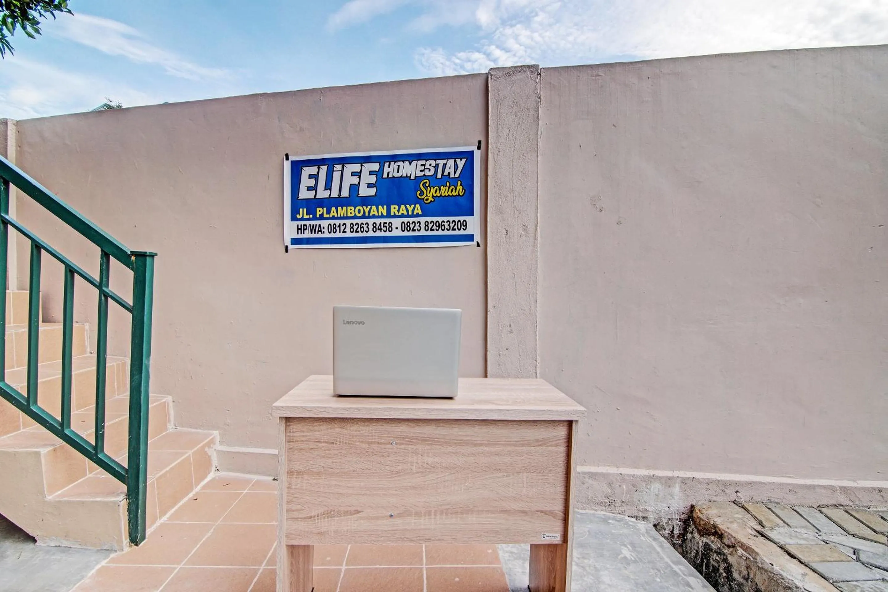 Lobby or reception in Hotel O Elif Homestay Syariah