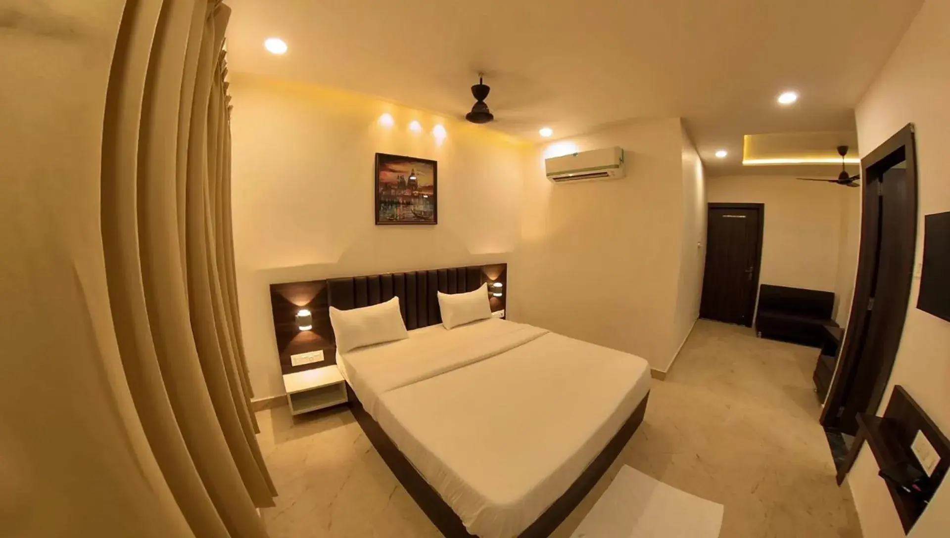 Superior Double Room - single occupancy in HOTEL NAYARA Superior Double Room - single occupancy in HOTEL NAYARA
