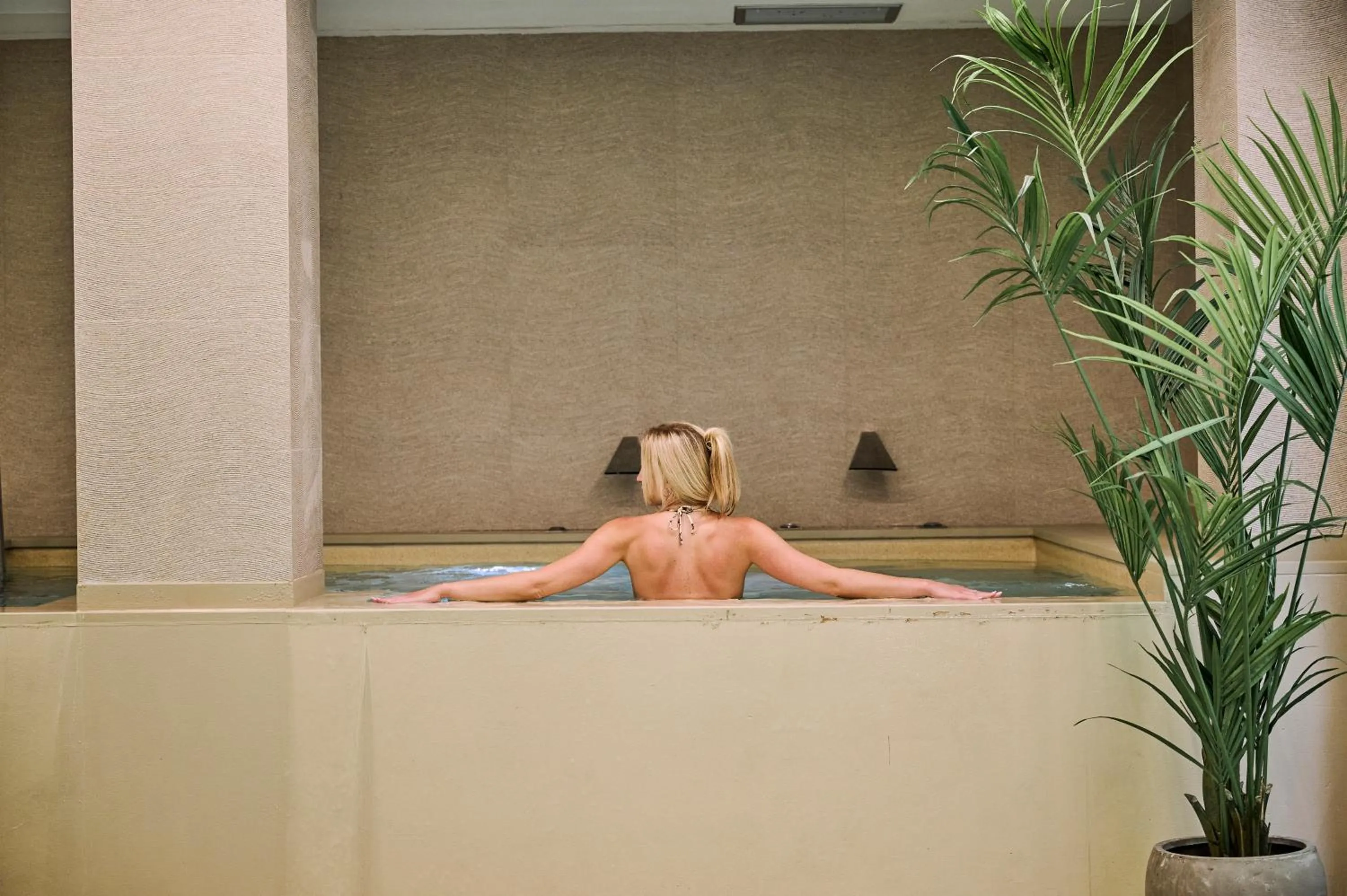 Hot Tub in Grand Hotel Imperiale