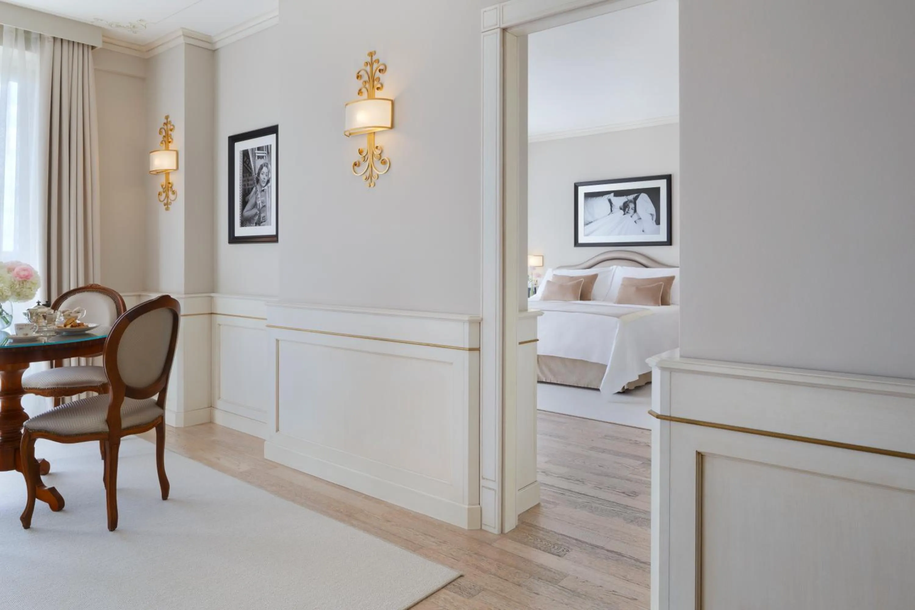 Living room, Bed in Grand Hotel Imperiale